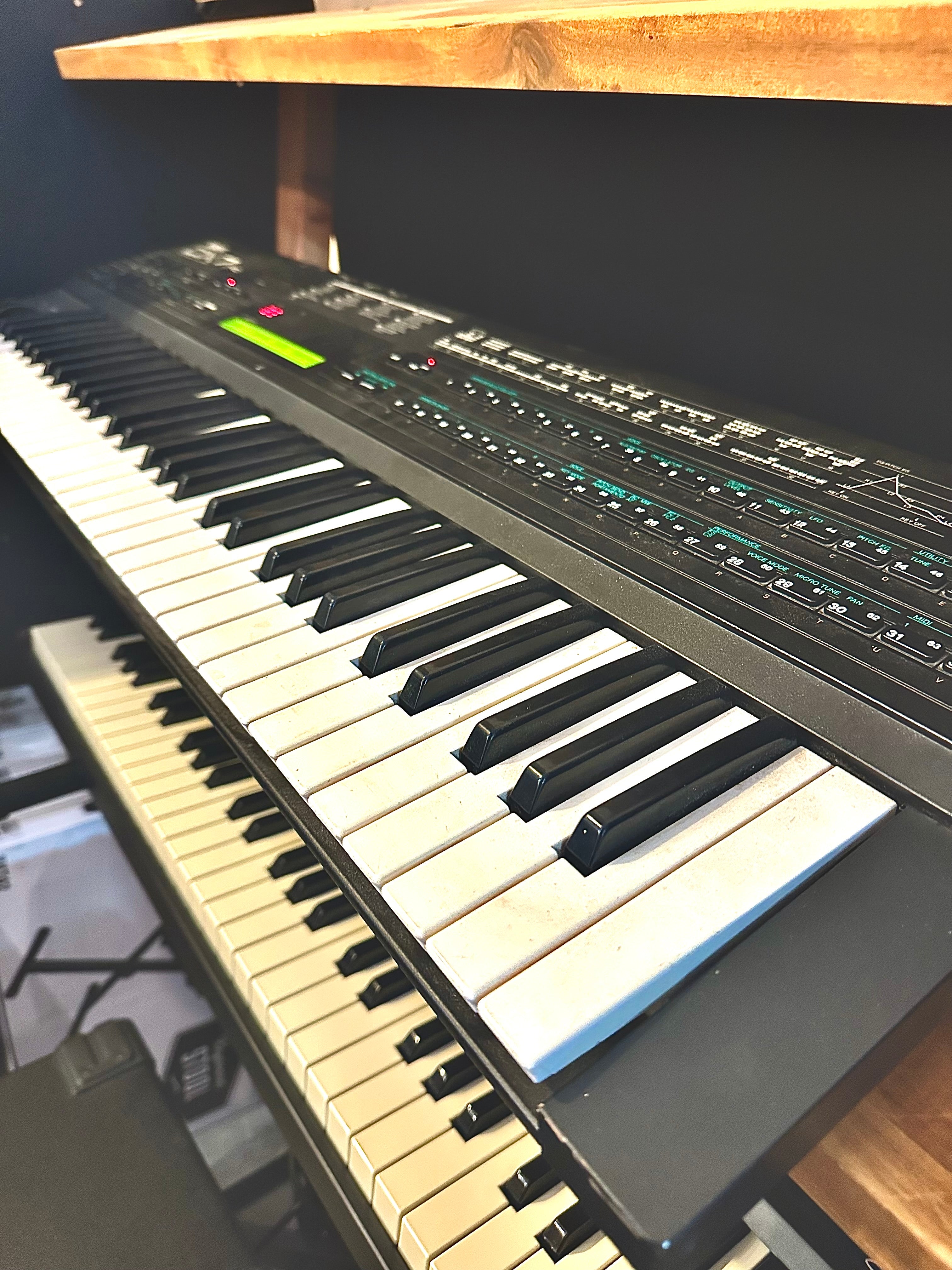 Yamaha | DX7 II-FD | 1980s FM Synthesiser l Original | Vintage