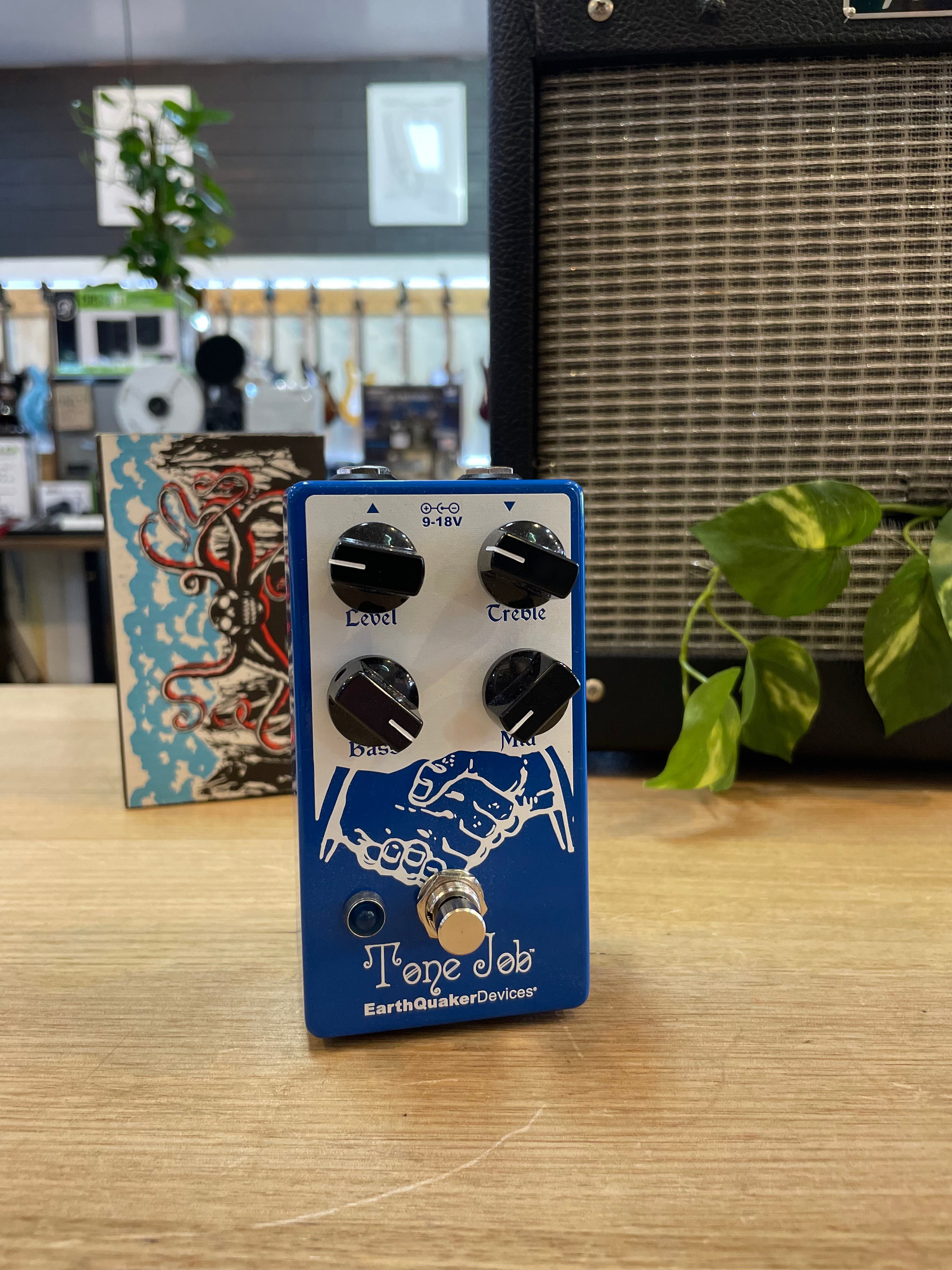 Earthquaker Devices | Tone Job | EQ Boost Pedal – Nepean Music