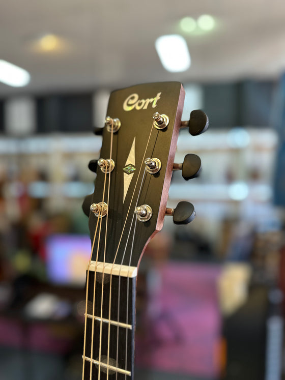 Cort | SFX E | Solid Top | Cutaway | with Pickup