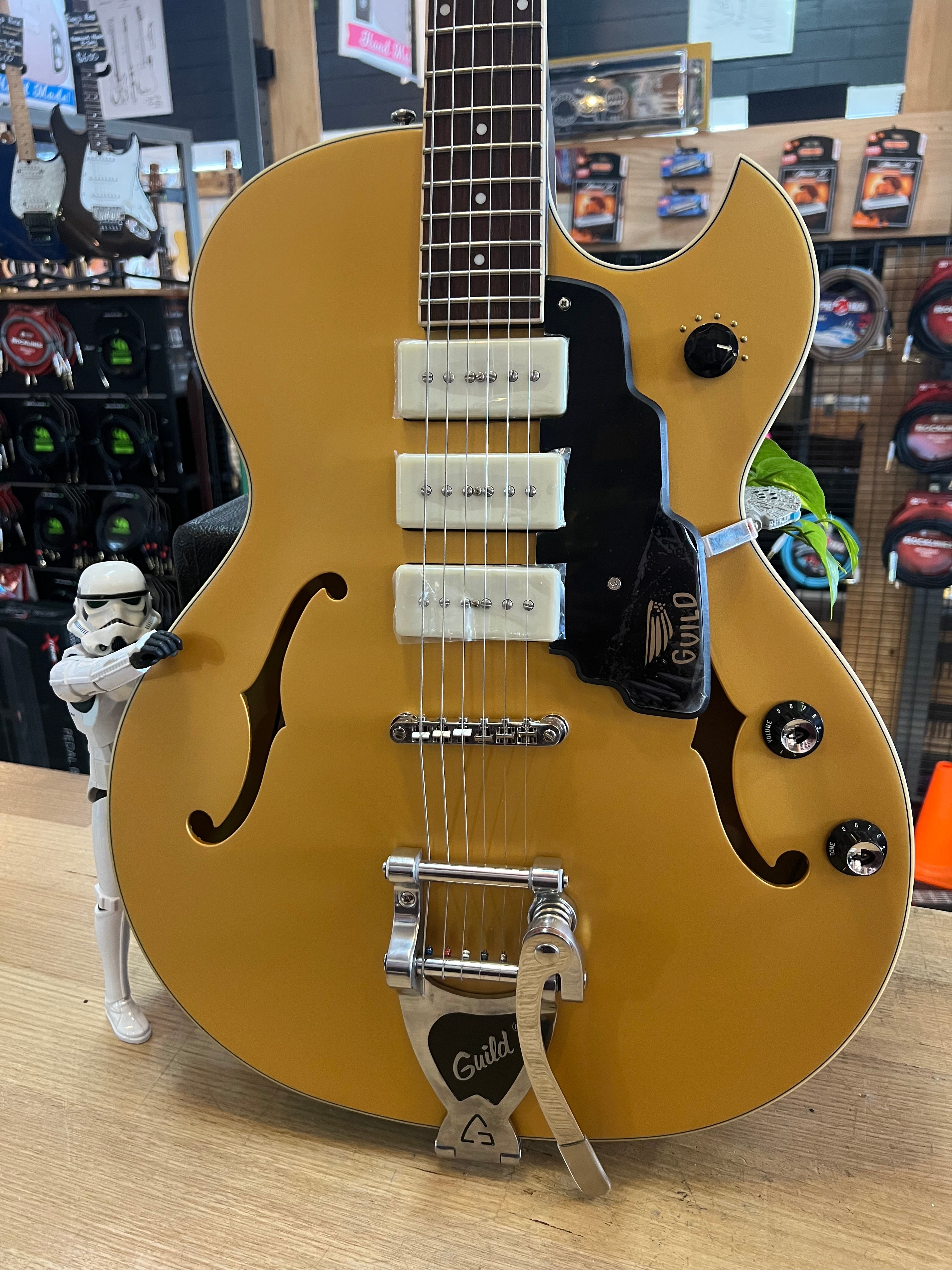 Guild | Starfire I JET90 | Satin Gold | SALE!