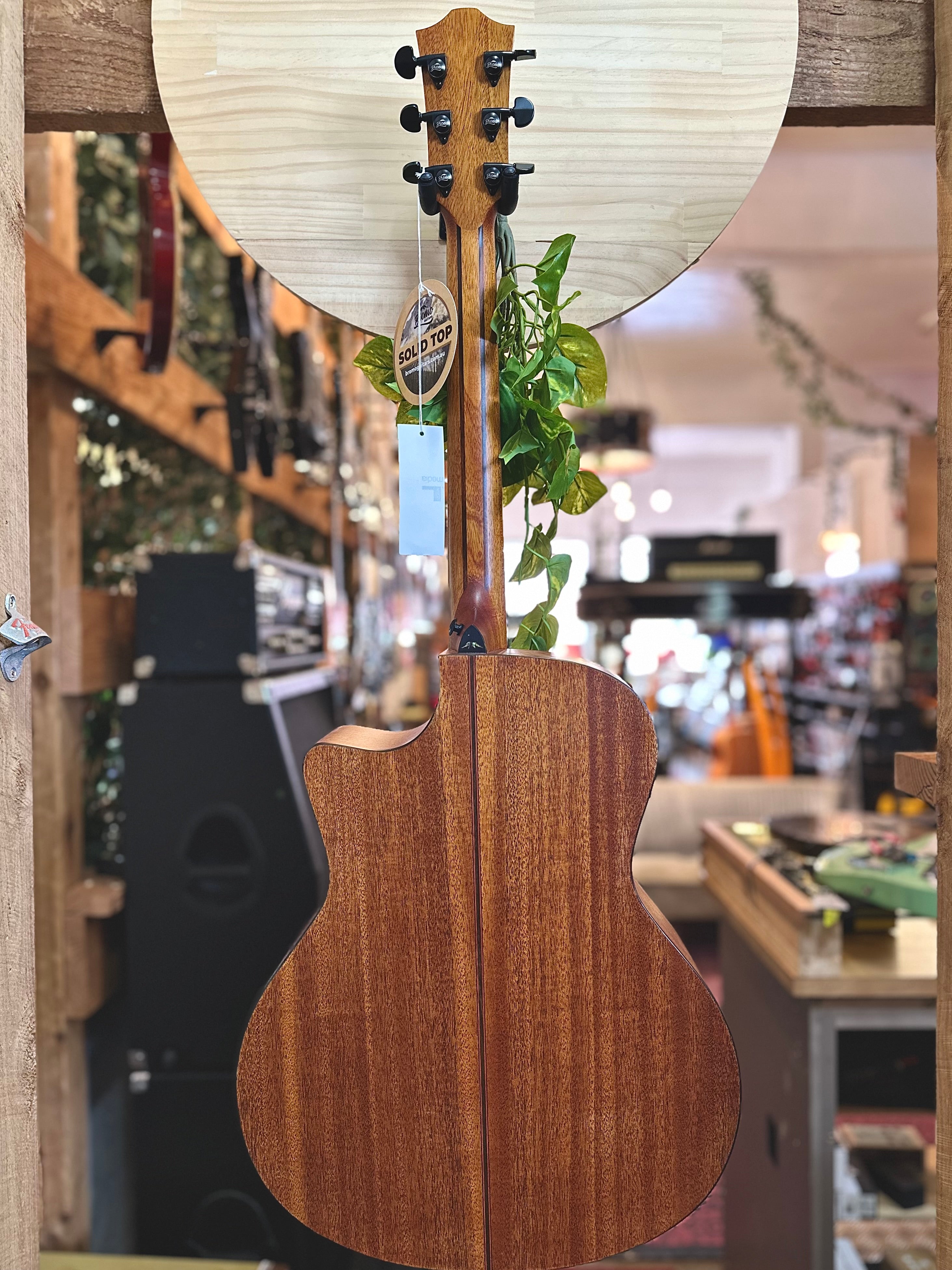 BROMO | BAT2MCE | Solid Top | Tahoma Series Acoustic-Elec Guitar