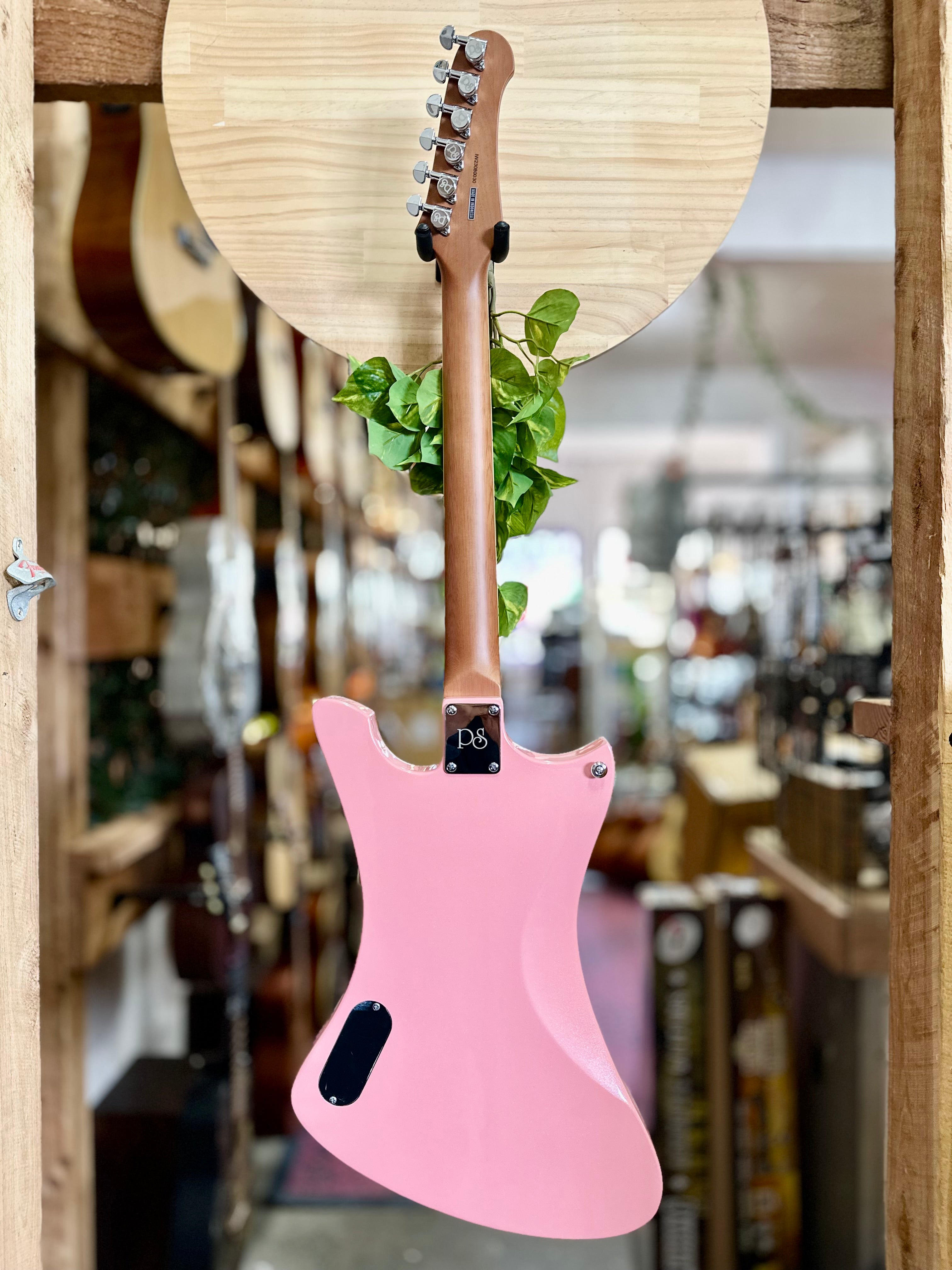 PureSalem | La Bruja | Metallic Shell Pink