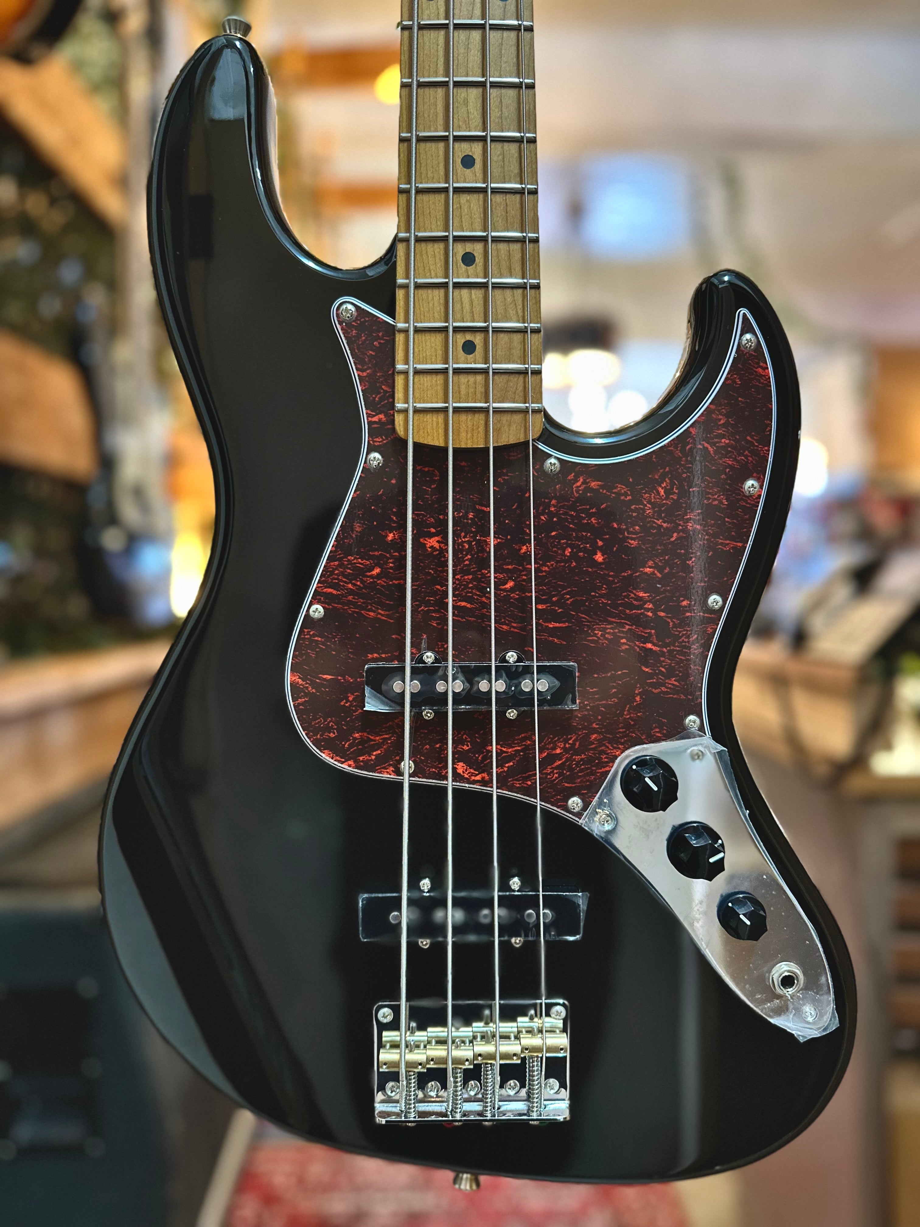 Jet Guitars | JJB-300 | J-Bass | Black