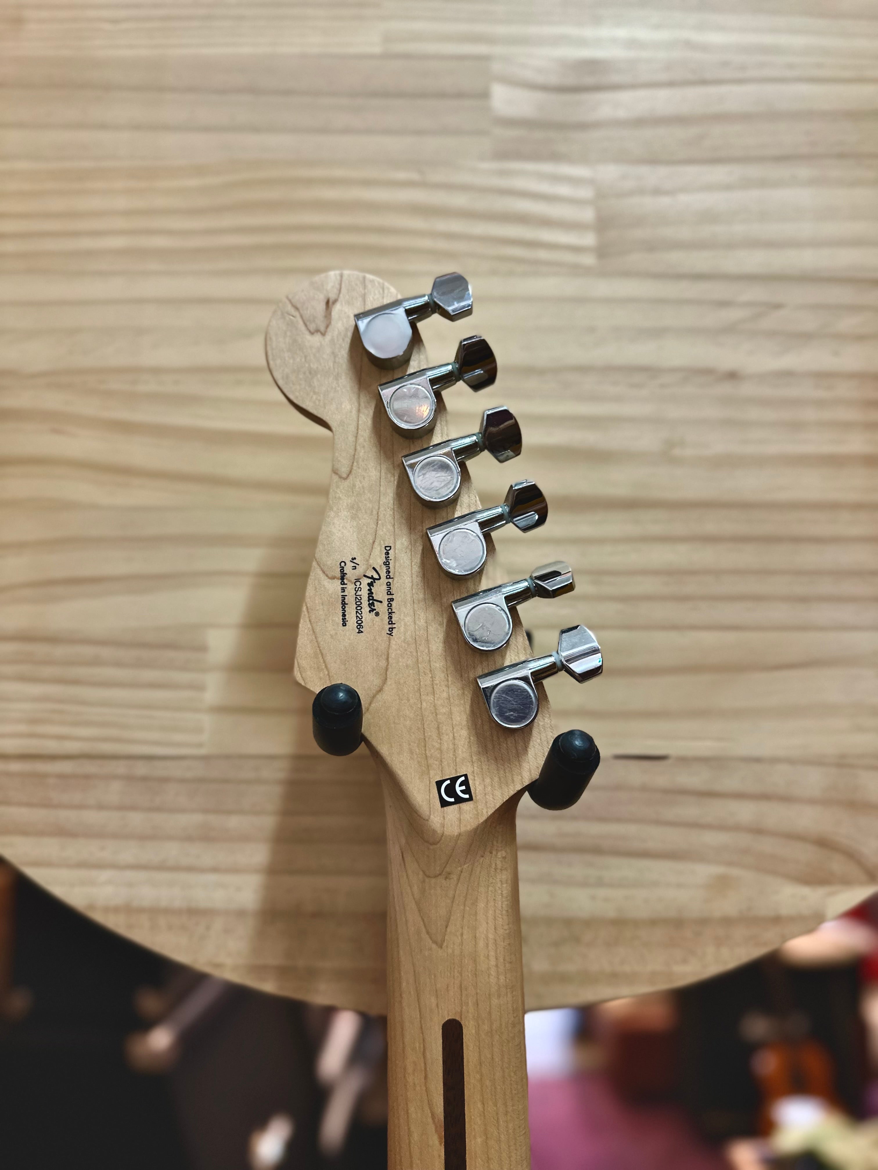 Squier | Bullet Strat | HSS | with HARDCASE | Pre-Loved