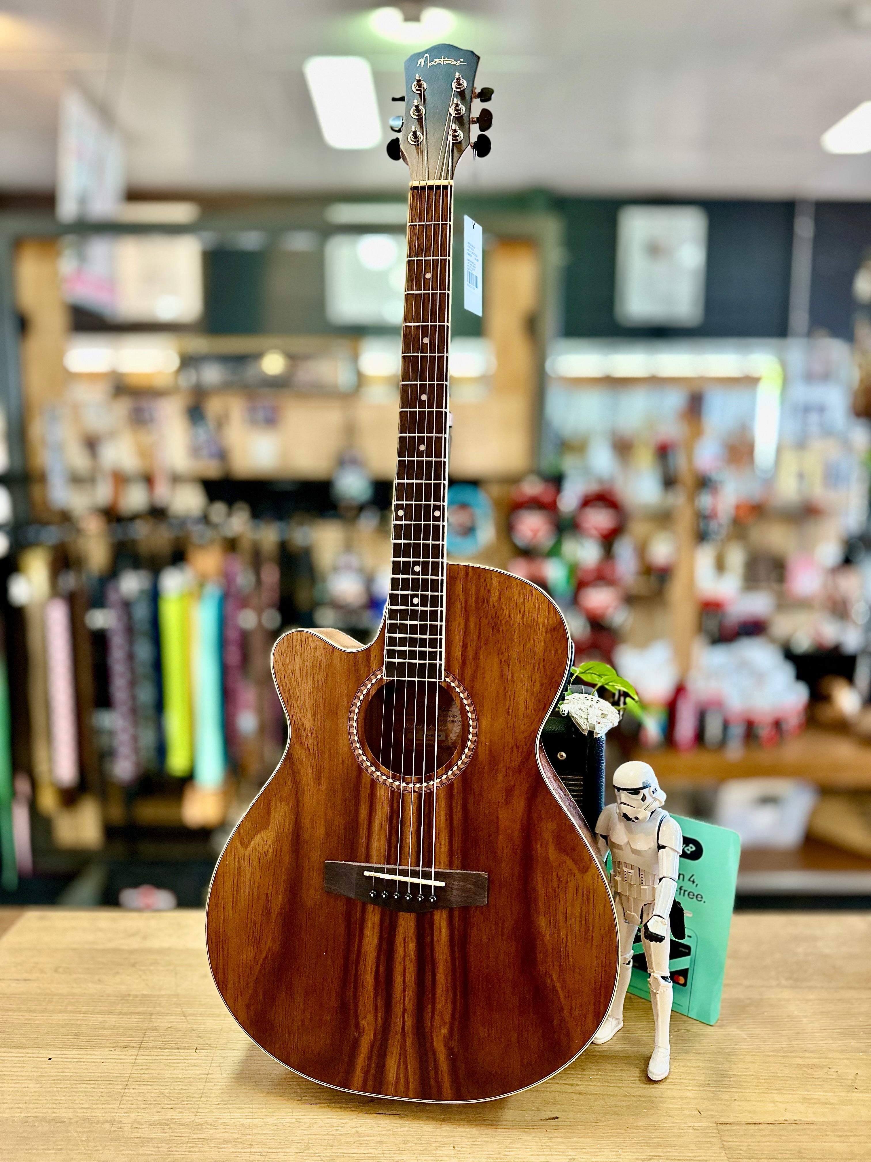 Martinez | MFC-41L-RWD | Folk Size Cutaway Acoustic Guitar (Rosewood)