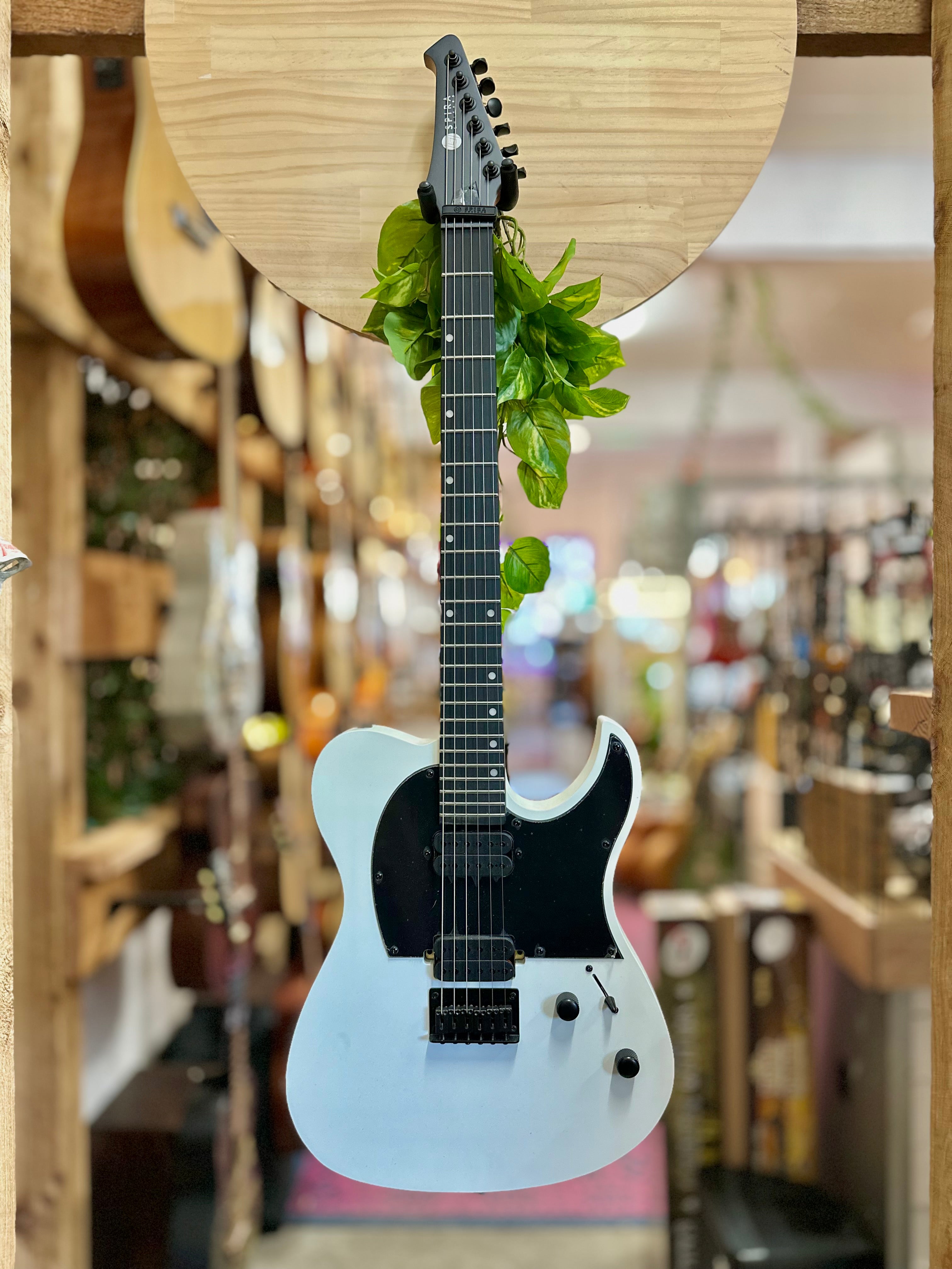 Spira Guitars | T-400 WHT | Satin White