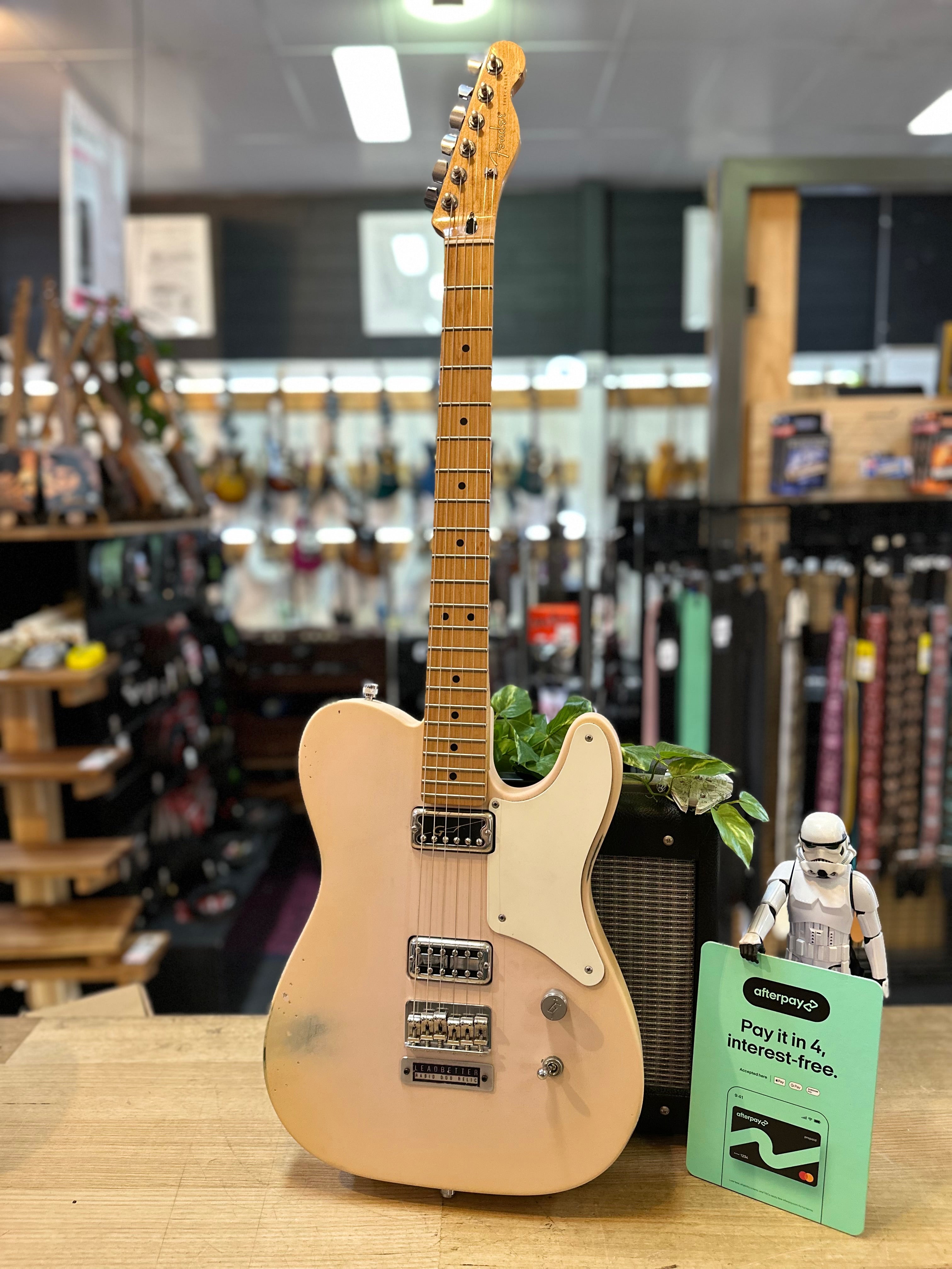 Fender | Leadbetter Rabid Dog Relic | Cabronita Tele | Relic Shell Pink