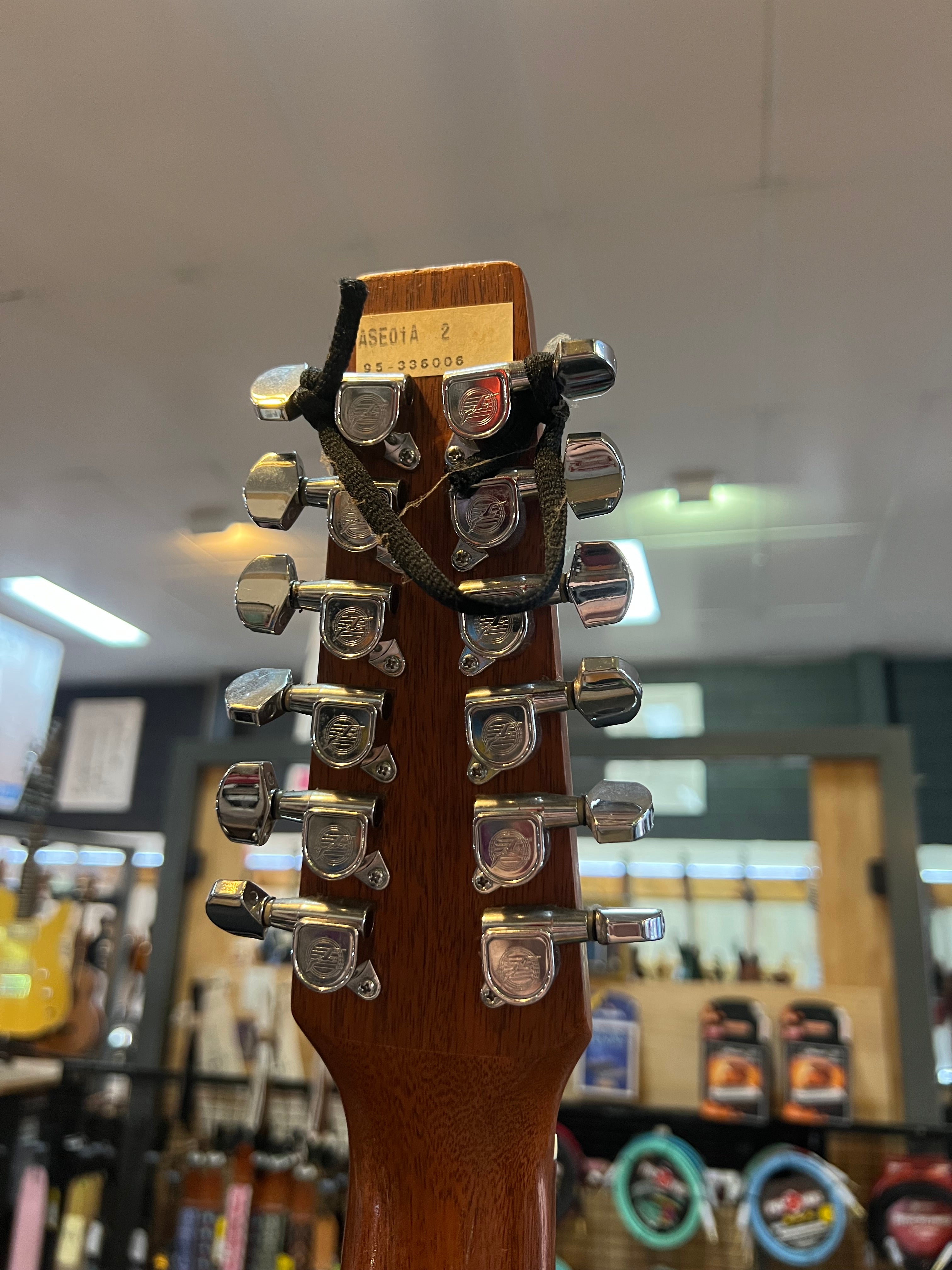 Seagull | Cedar 12 String | Lefty | Pre-Loved