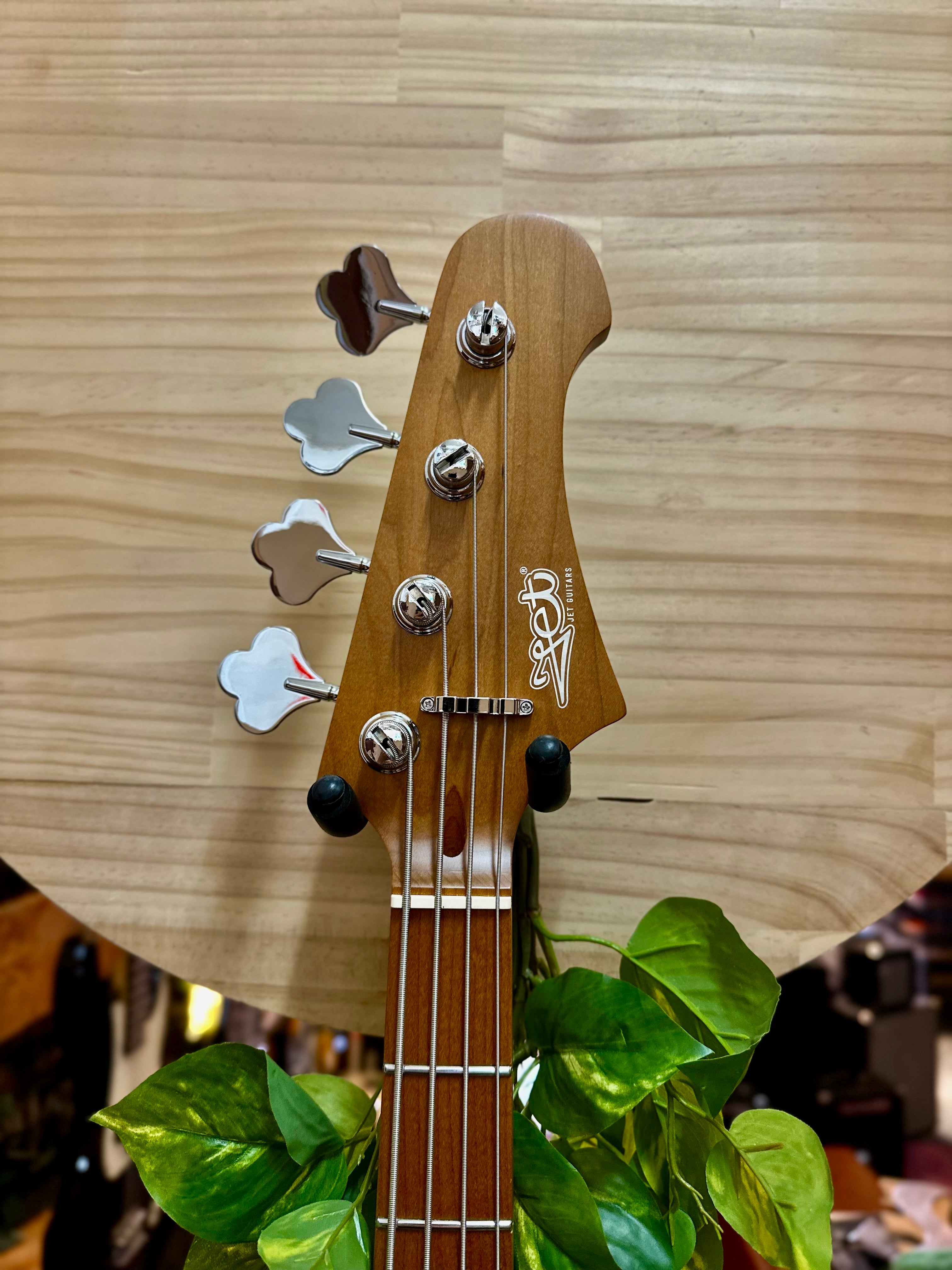 Jet Guitars | JJB-300 | J-Bass | Lake Placid Blue