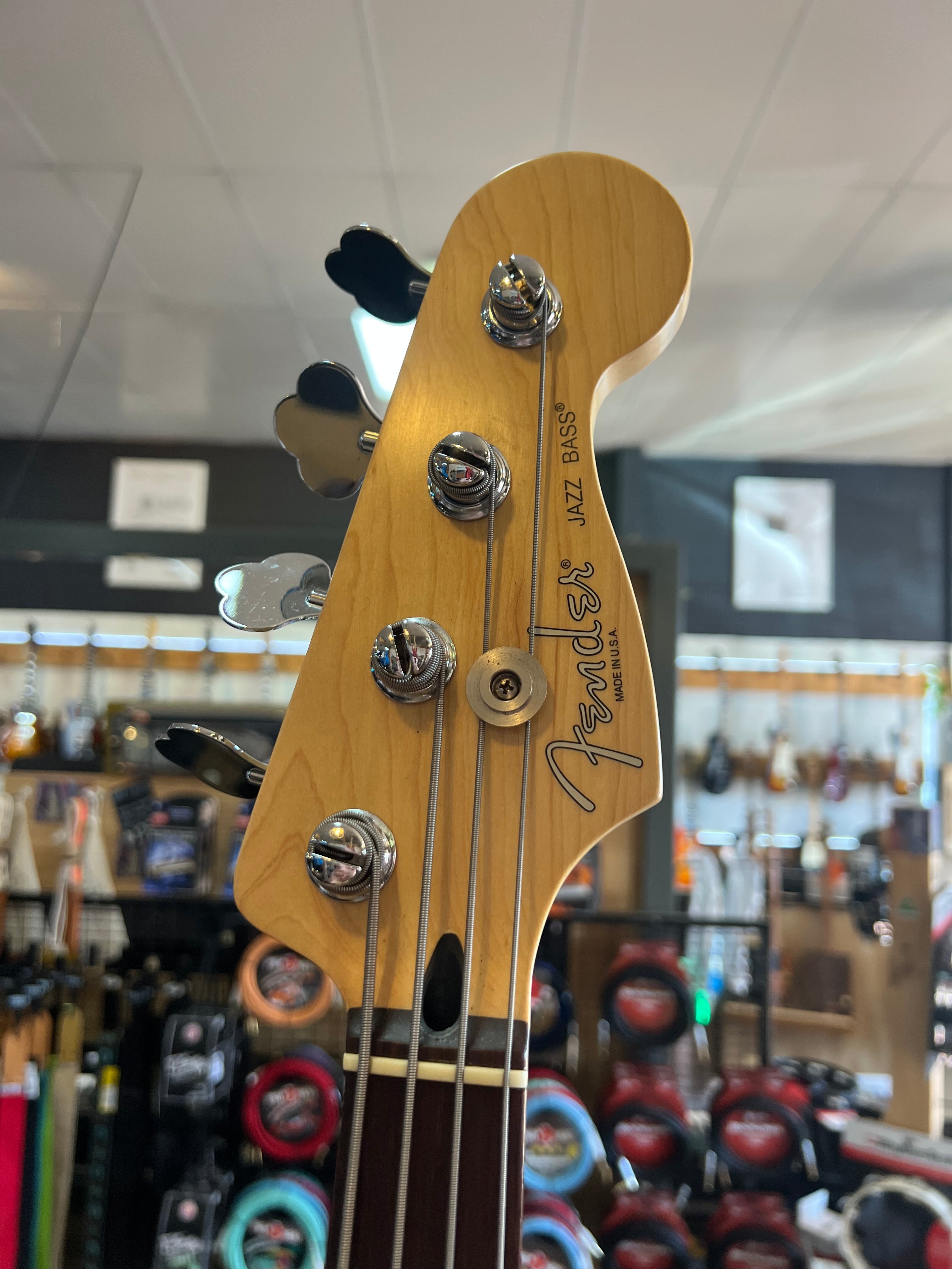 Fender | Highway One | Jazz Bass | Sunburst | Pre-Loved