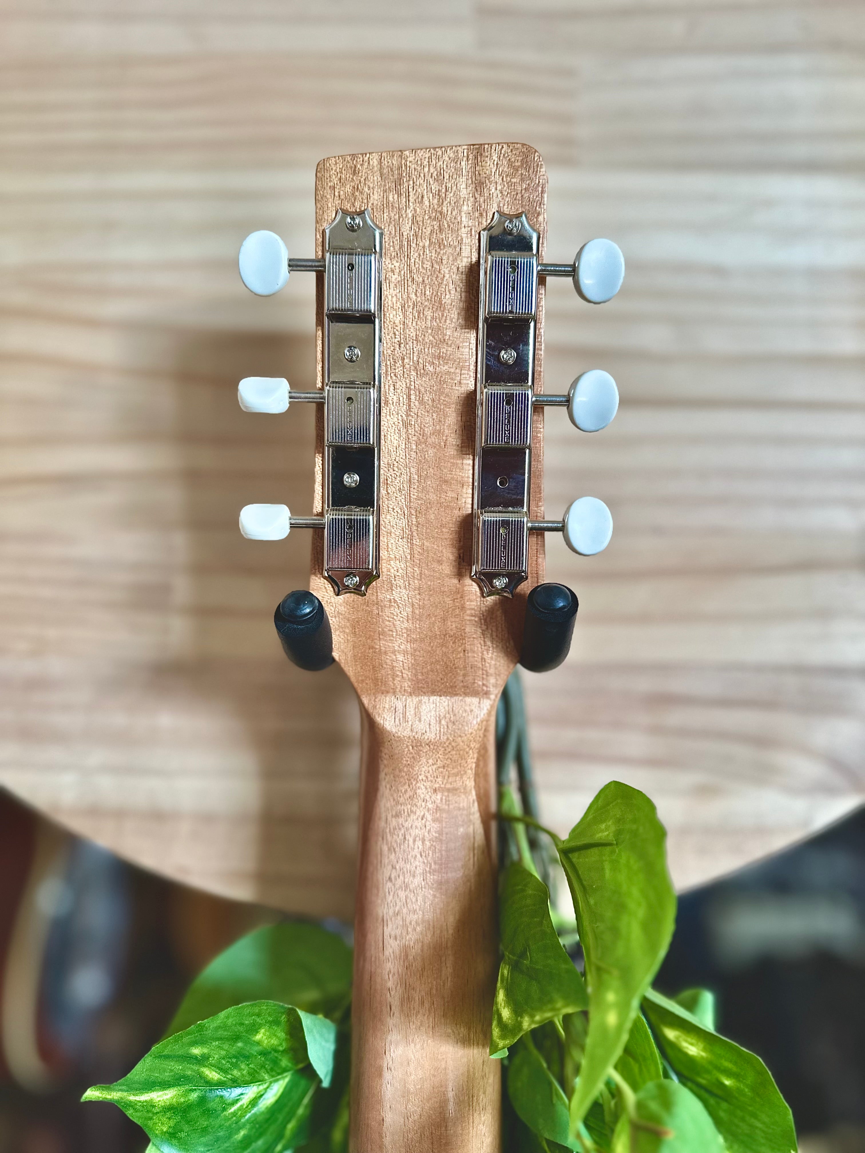 Leadbetter | GT Junior | Battle Relic Black | Electric Guitar