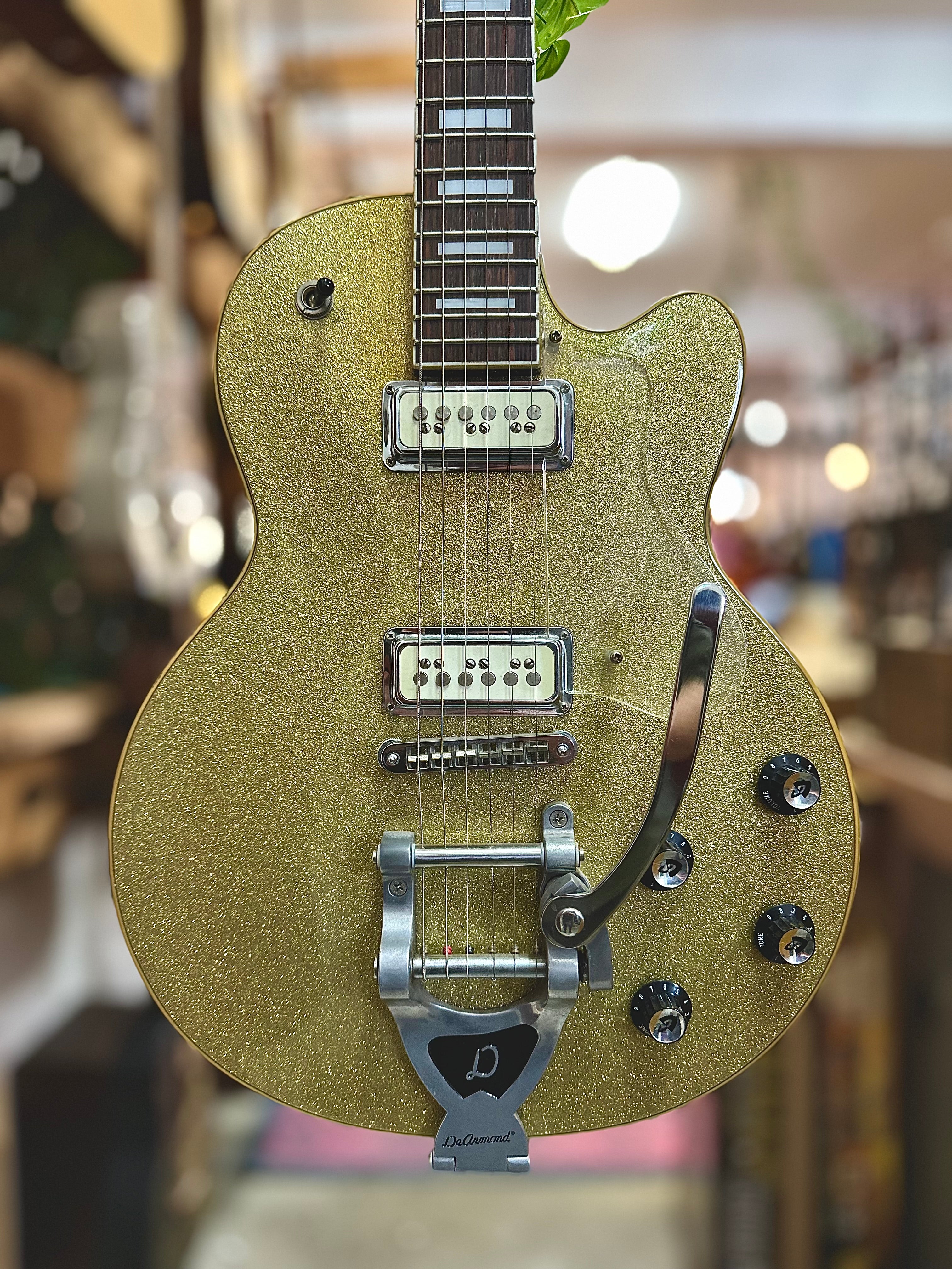 Guild/Dearmond | M-75T | Champaign Sparkle | Pre-Loved