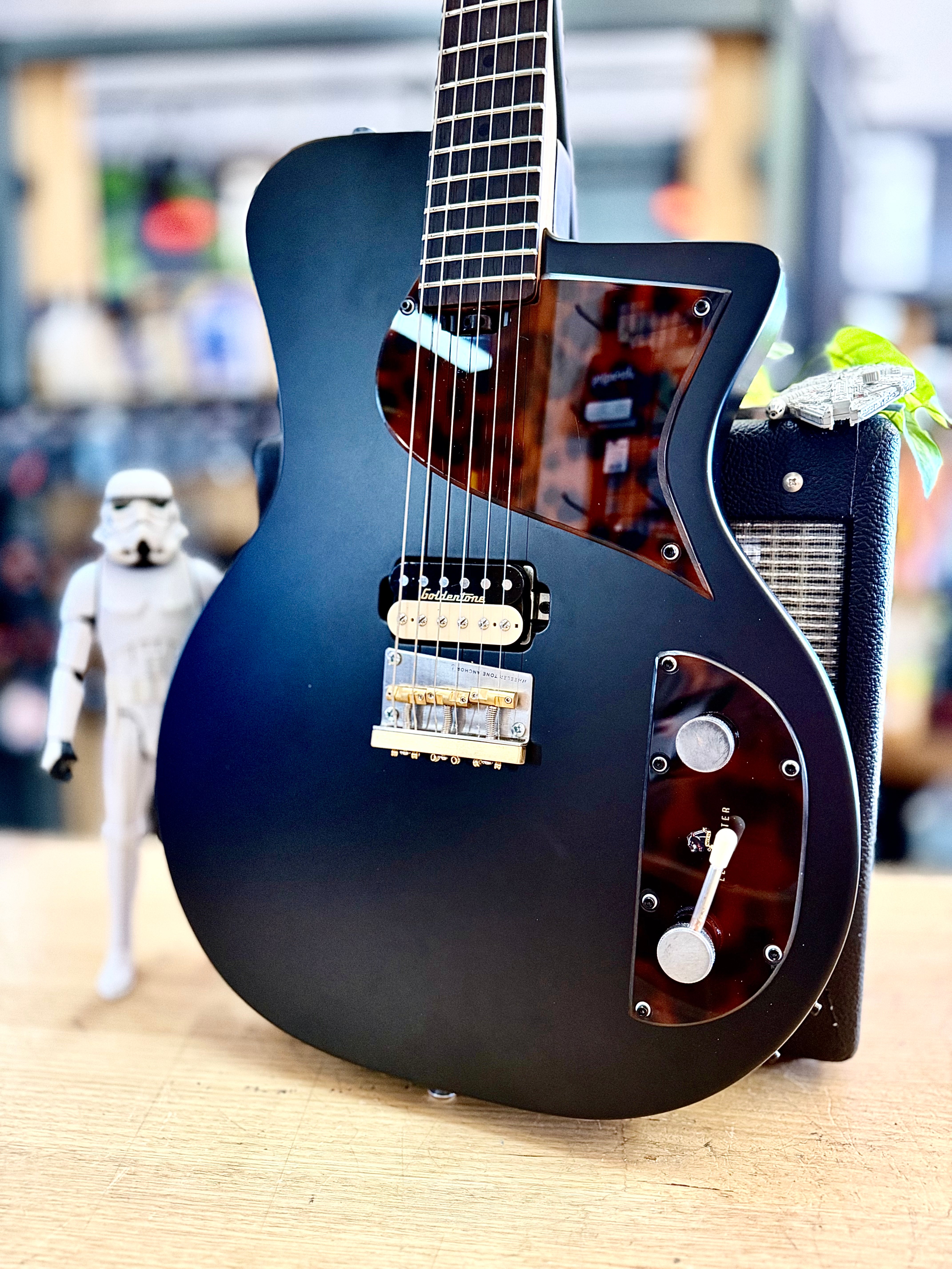 Leadbetter | GT Junior | Battle Relic Black | Electric Guitar