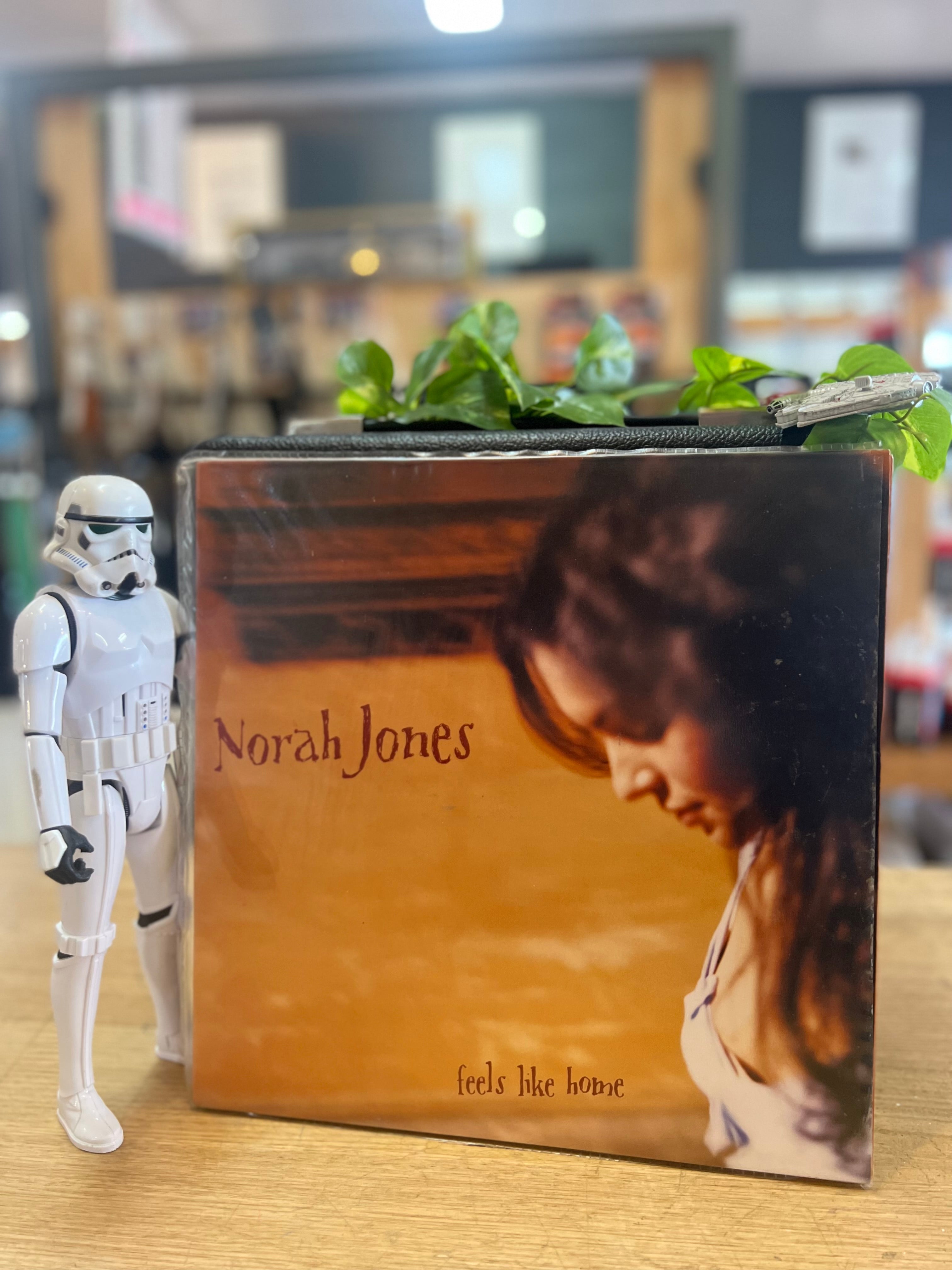 Norah Jones | Feels Like Home | 2004 Pressing | Used Vinyl