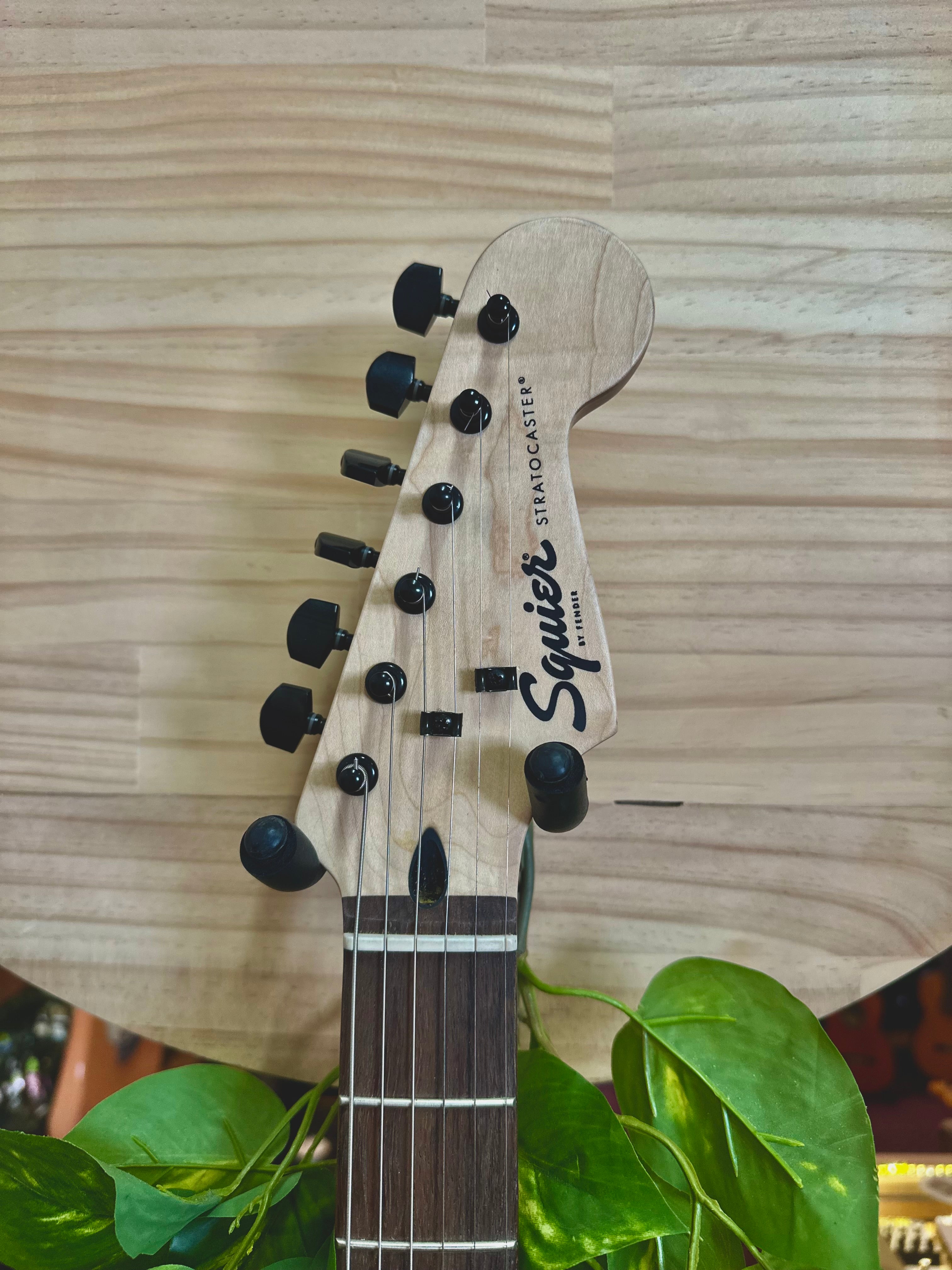 Squier | Bullet Strat | HSS | LTD ED SPARKLE BLACK | with HARDCASE | Pre-Loved