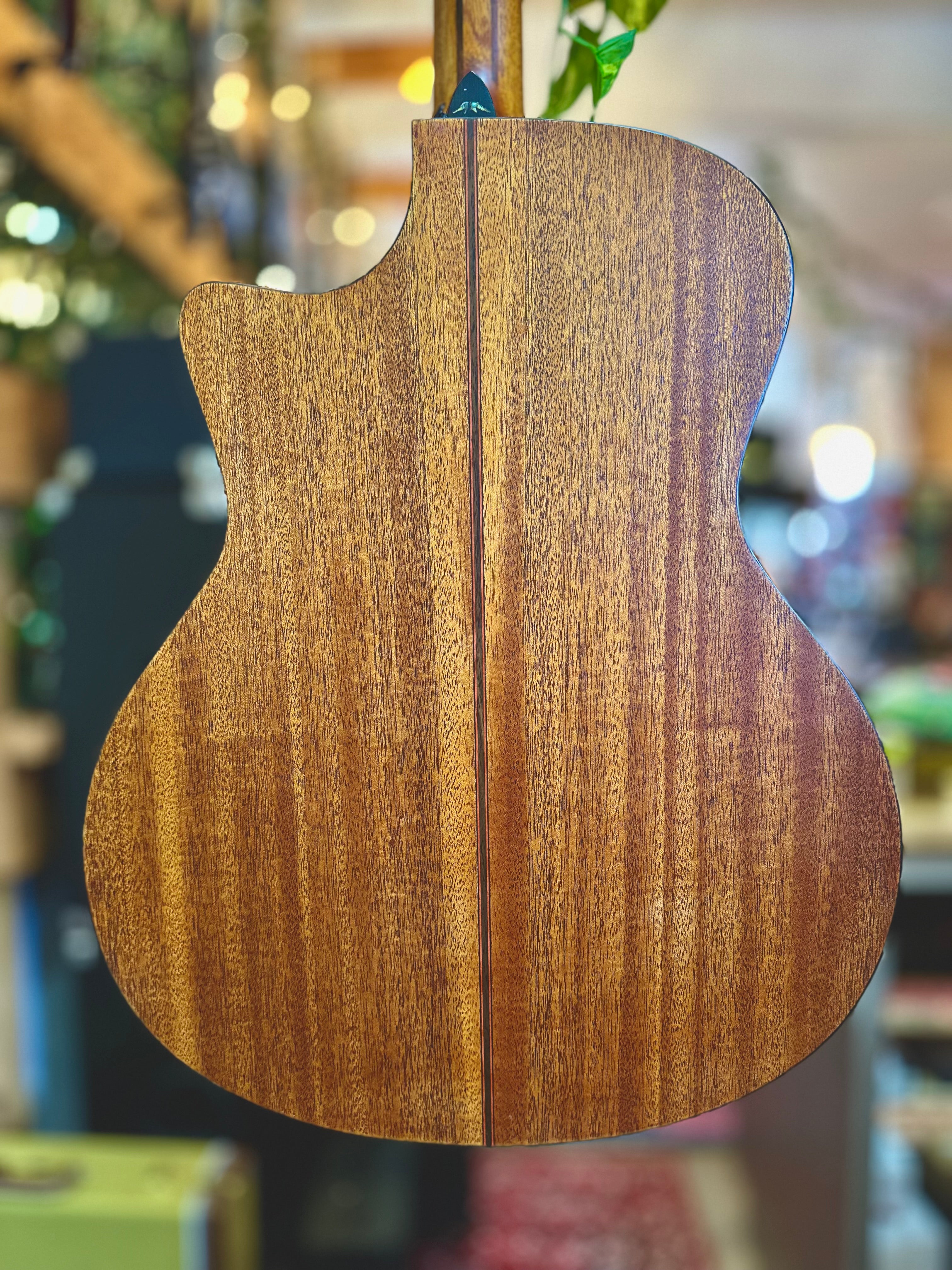 BROMO | BAT2MCE | Solid Top | Tahoma Series Acoustic-Elec Guitar