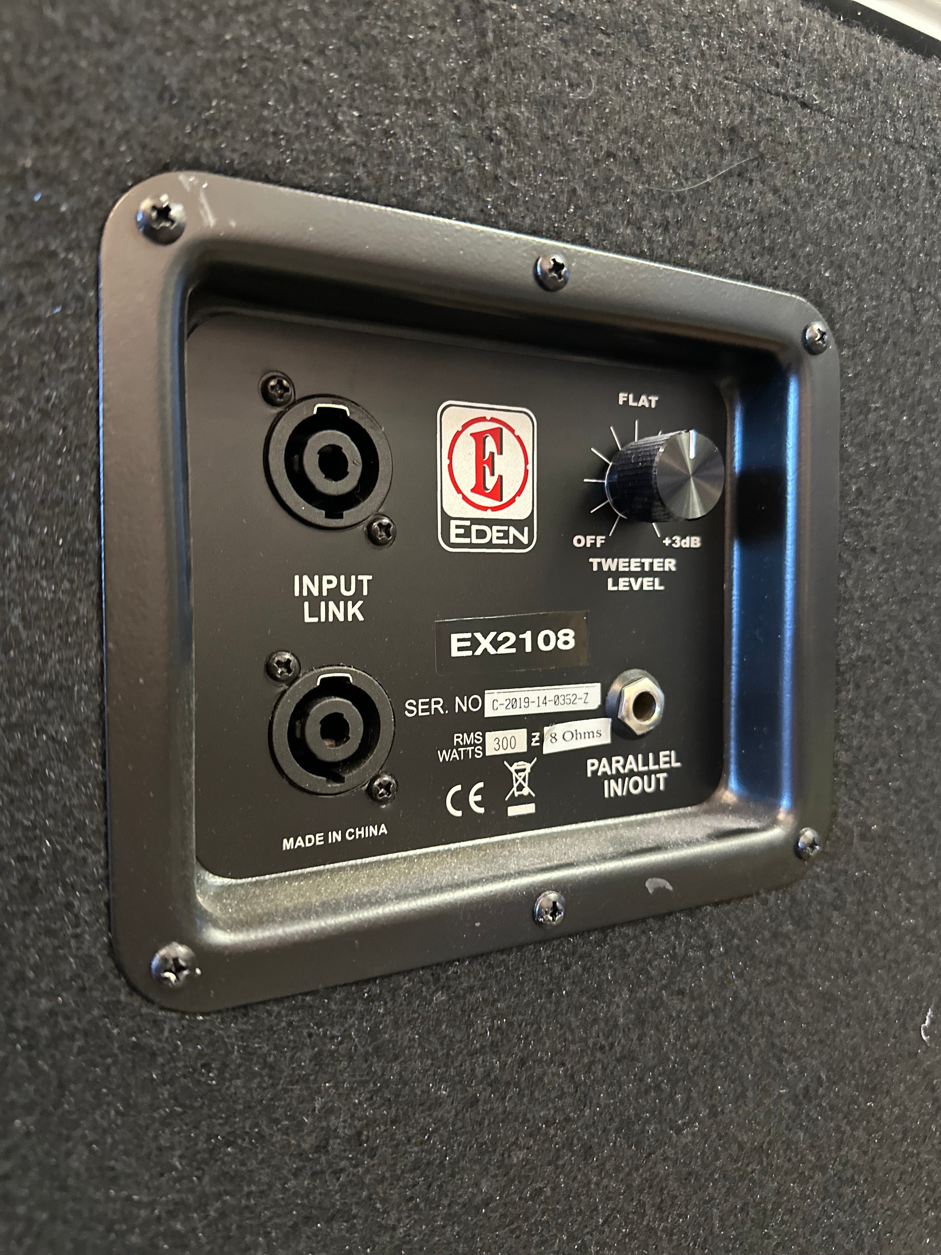Eden | WTP600 | Tube Pre | 600w | Bass Rig | 2 x 10 | 1 x 15 | Pre-Loved