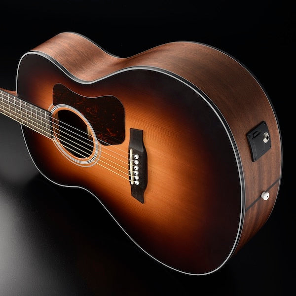 Walden | G570ETB | Grand Auditorium | Solid Top | Tobacco Sunburst | Acoustic-Electric