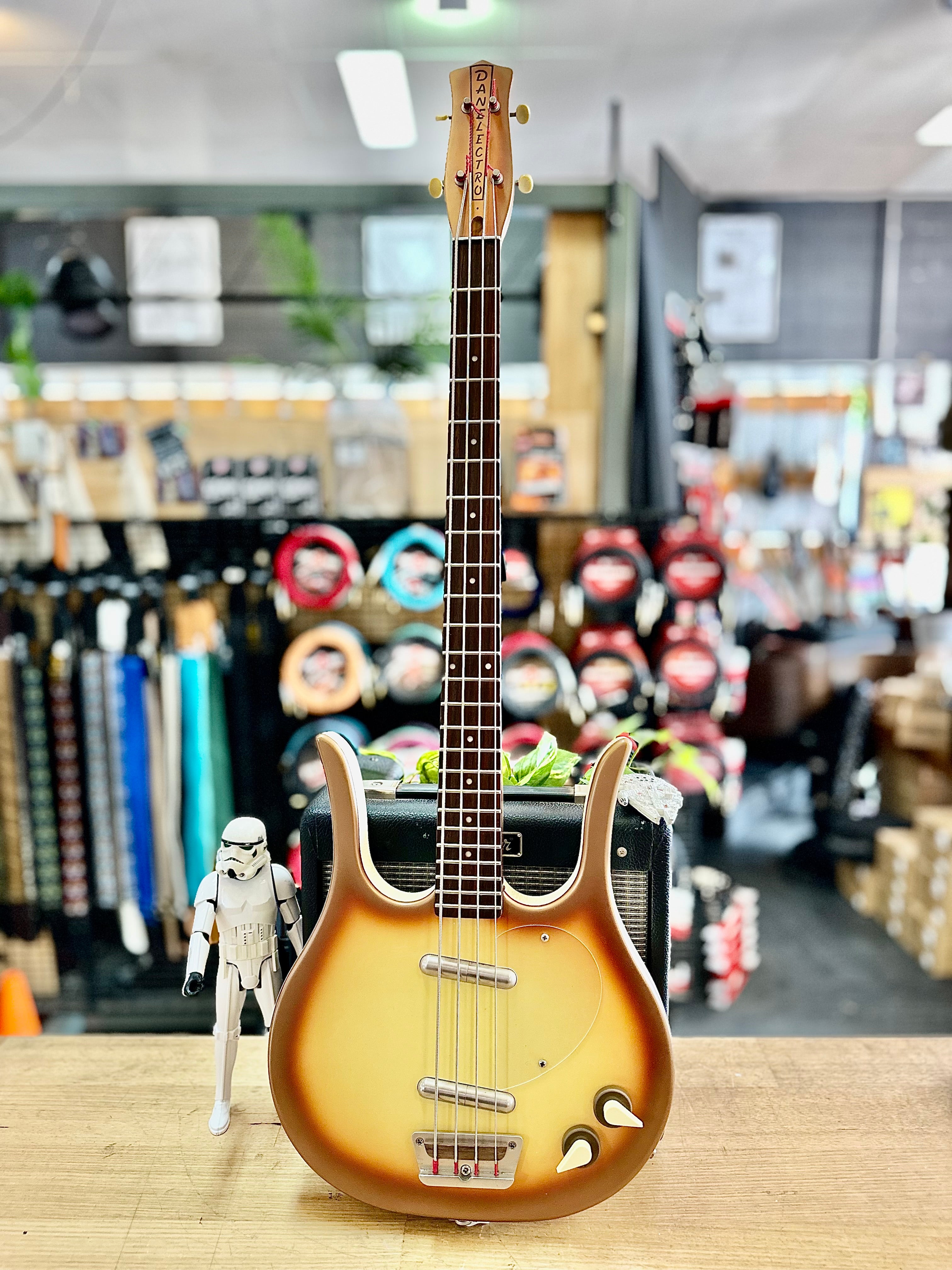 Danelectro | Longhorn Bass | Copper Burst | Pre-Loved