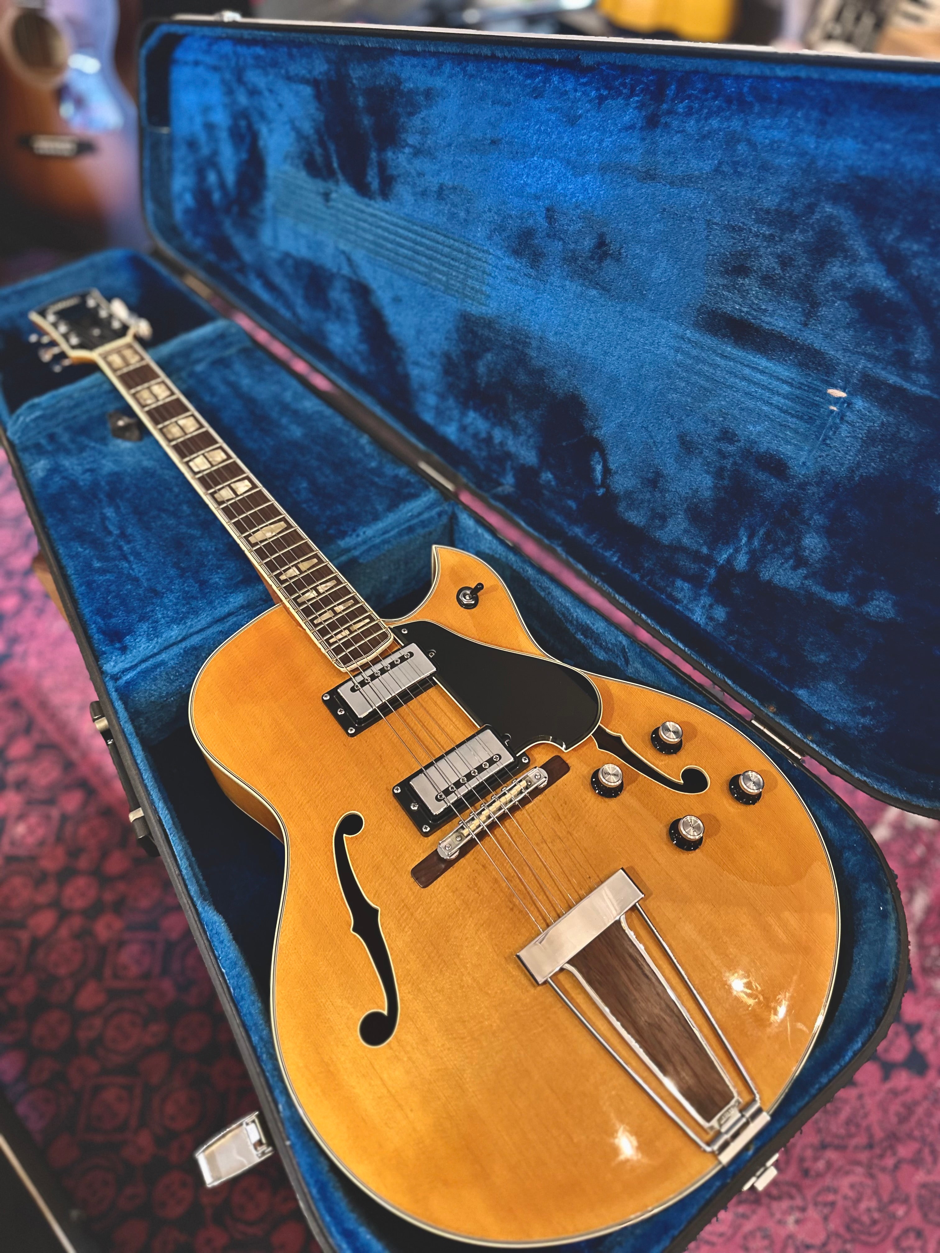 Yamaha | AE-11 | Hollowbody Electric | MIJ | 1970s | Vintage