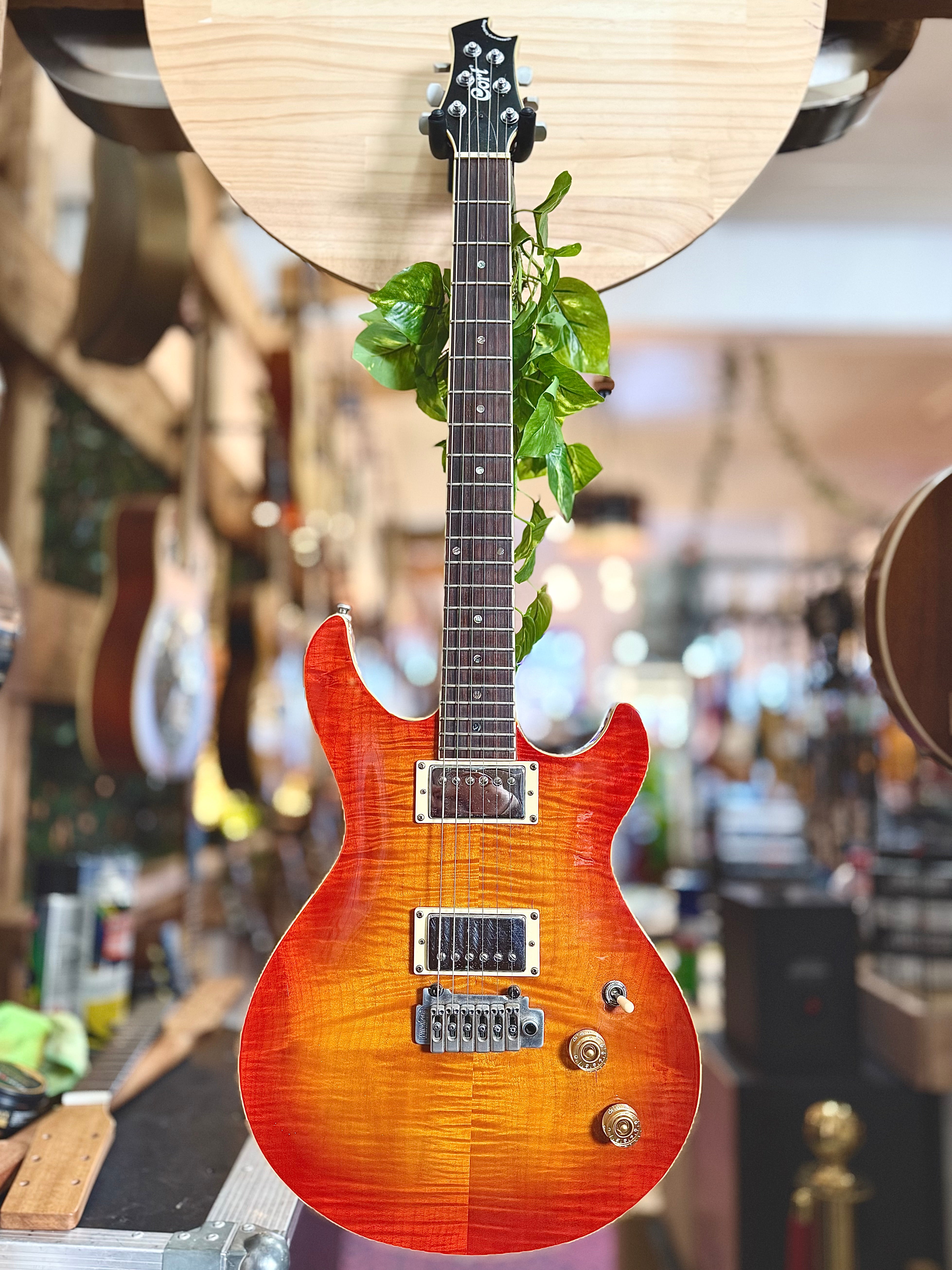 Cort | M700 | Double Cut | Pre-Loved