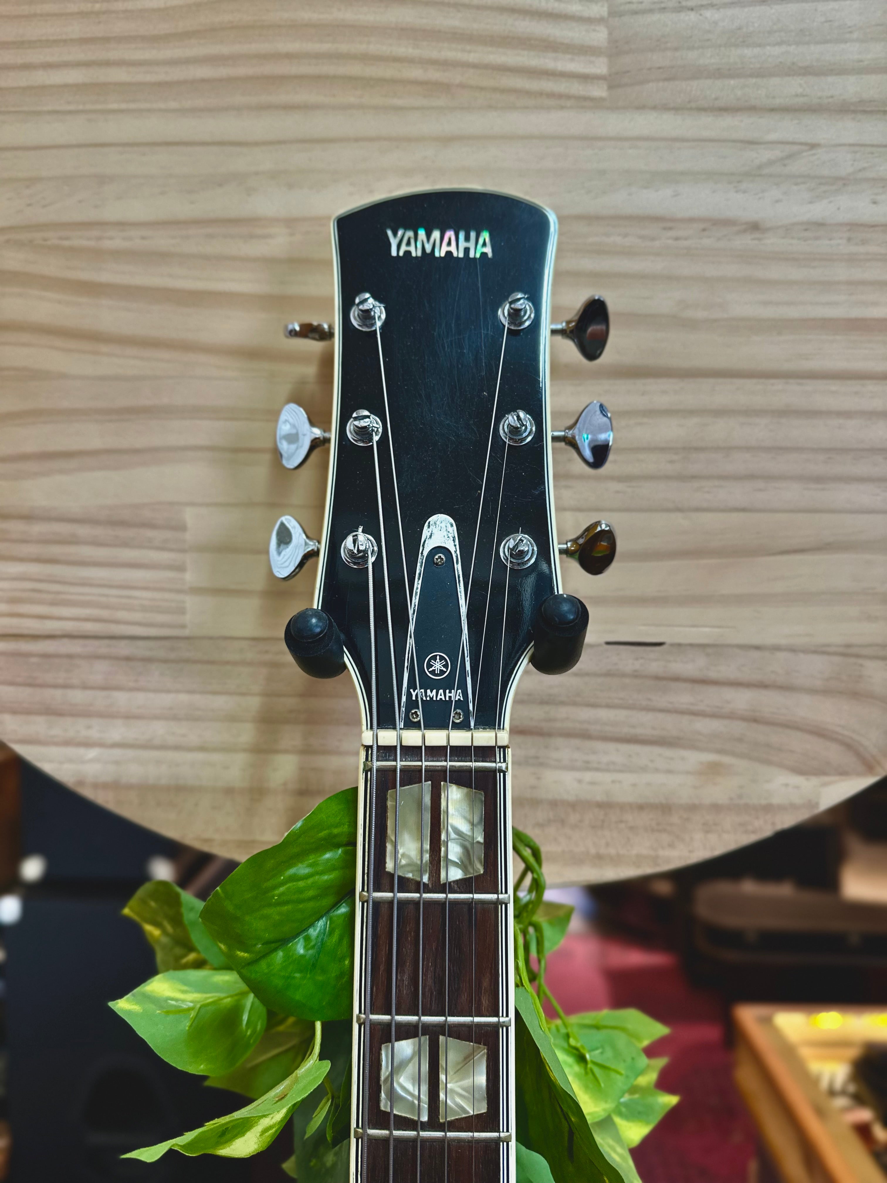 Yamaha | AE-11 | Hollowbody Electric | MIJ | 1970s | Vintage