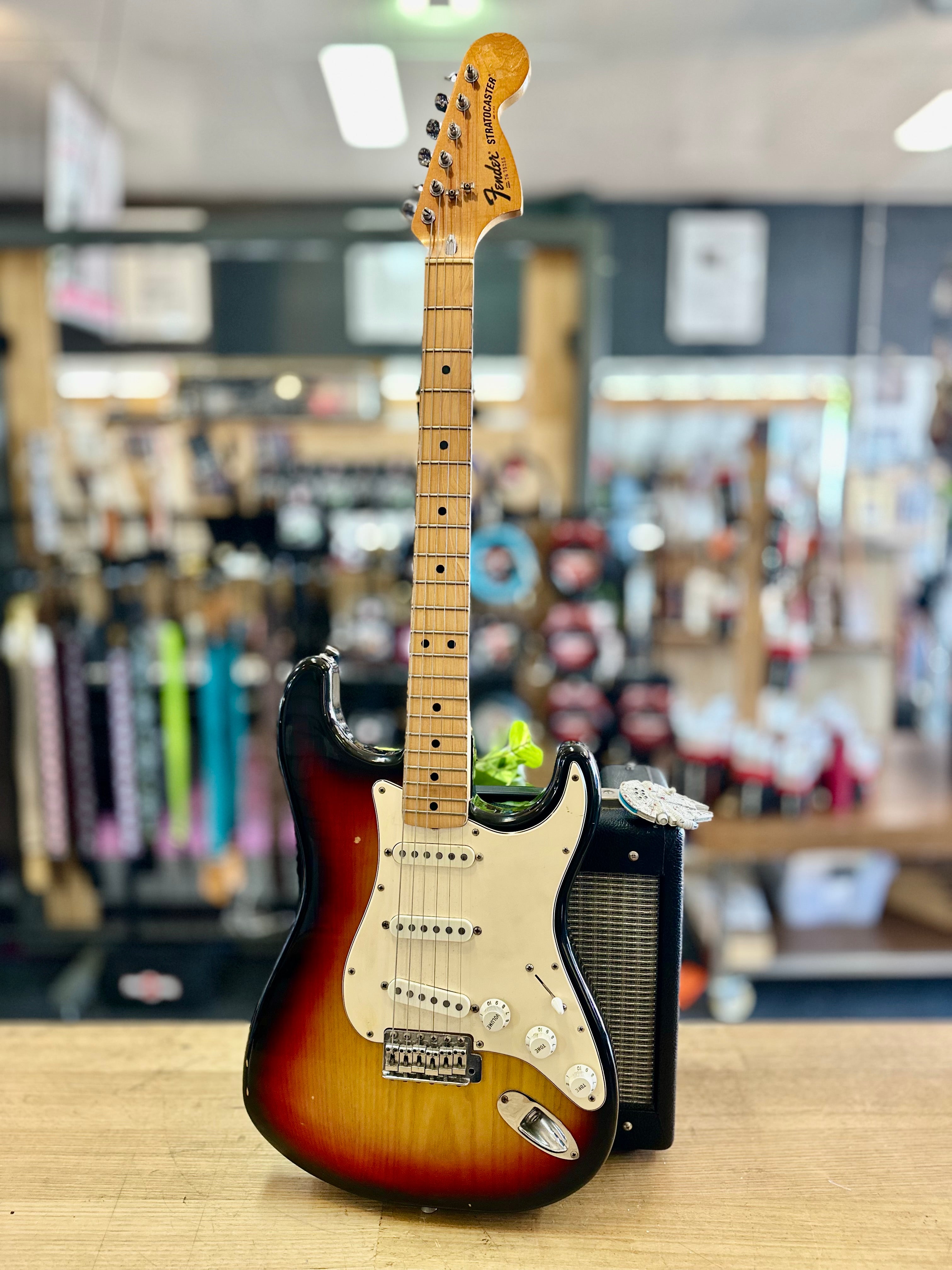 Fender | Stratocaster | 1976 | Sunburst | Vintage