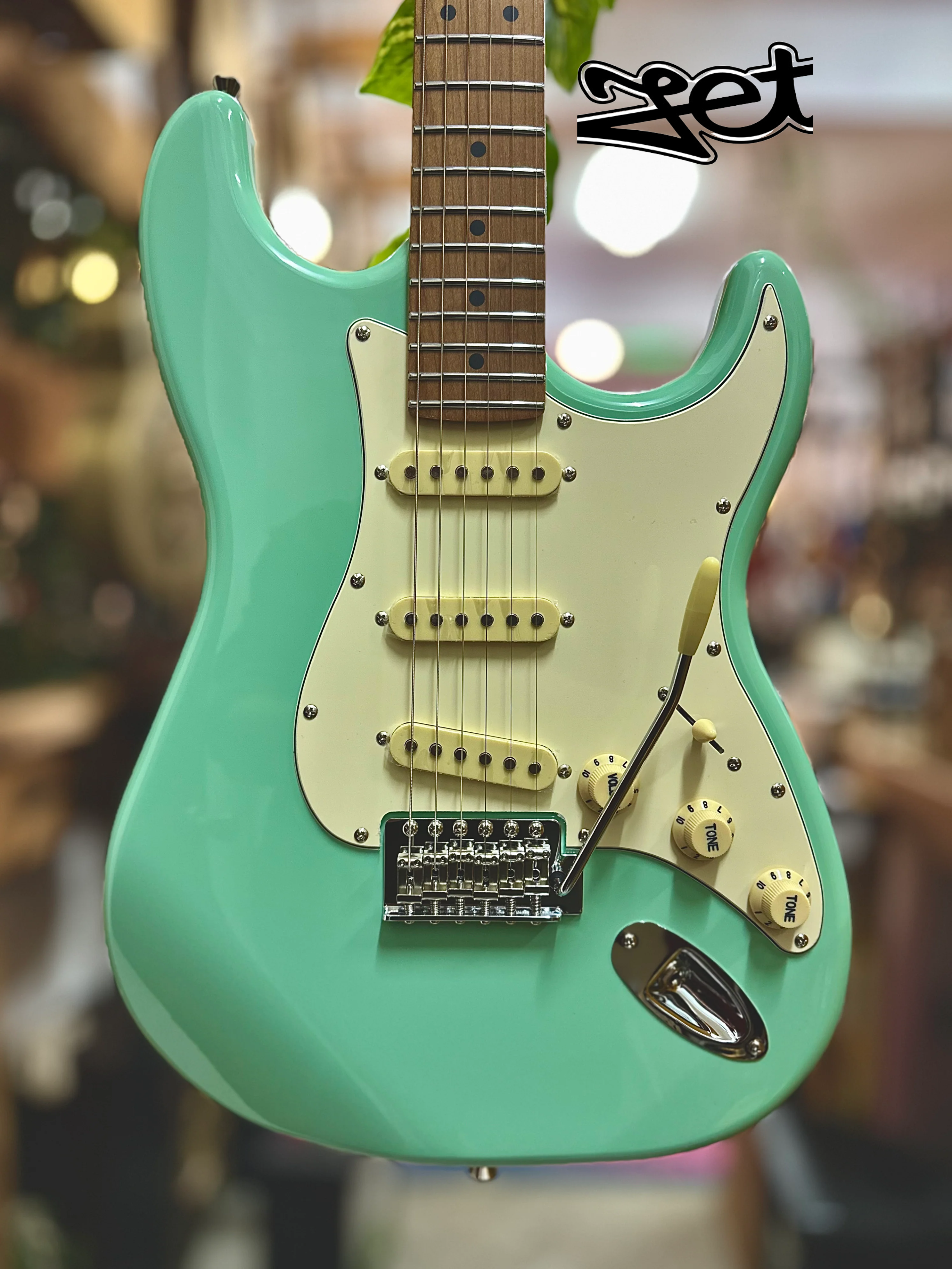 Jet Guitars | JS300 | SSS | Surf Green