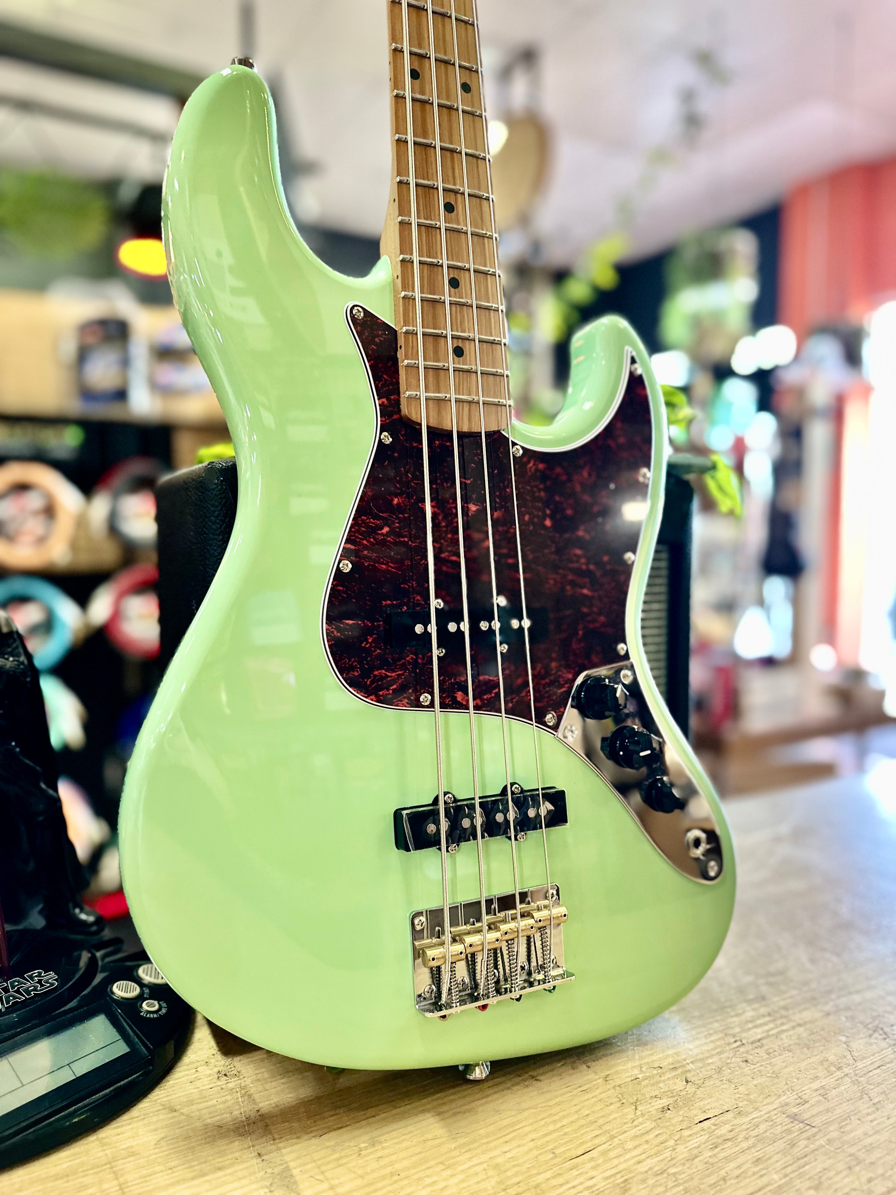 Jet Guitars | JJB-300 | J-Bass | Seafoam Green