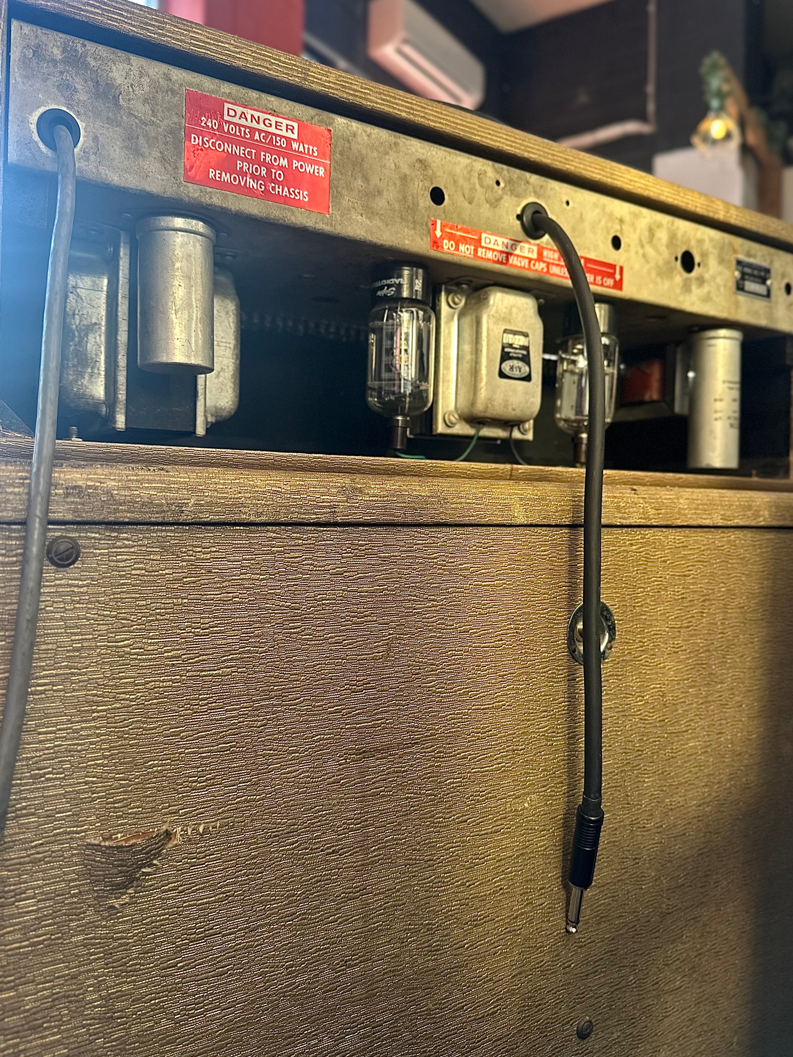 Goldentone | 1756 | Bassmaster 40 | Flip Top Amplifier w/ TV Legs | Re-Conditioned | 1966 | Vintage
