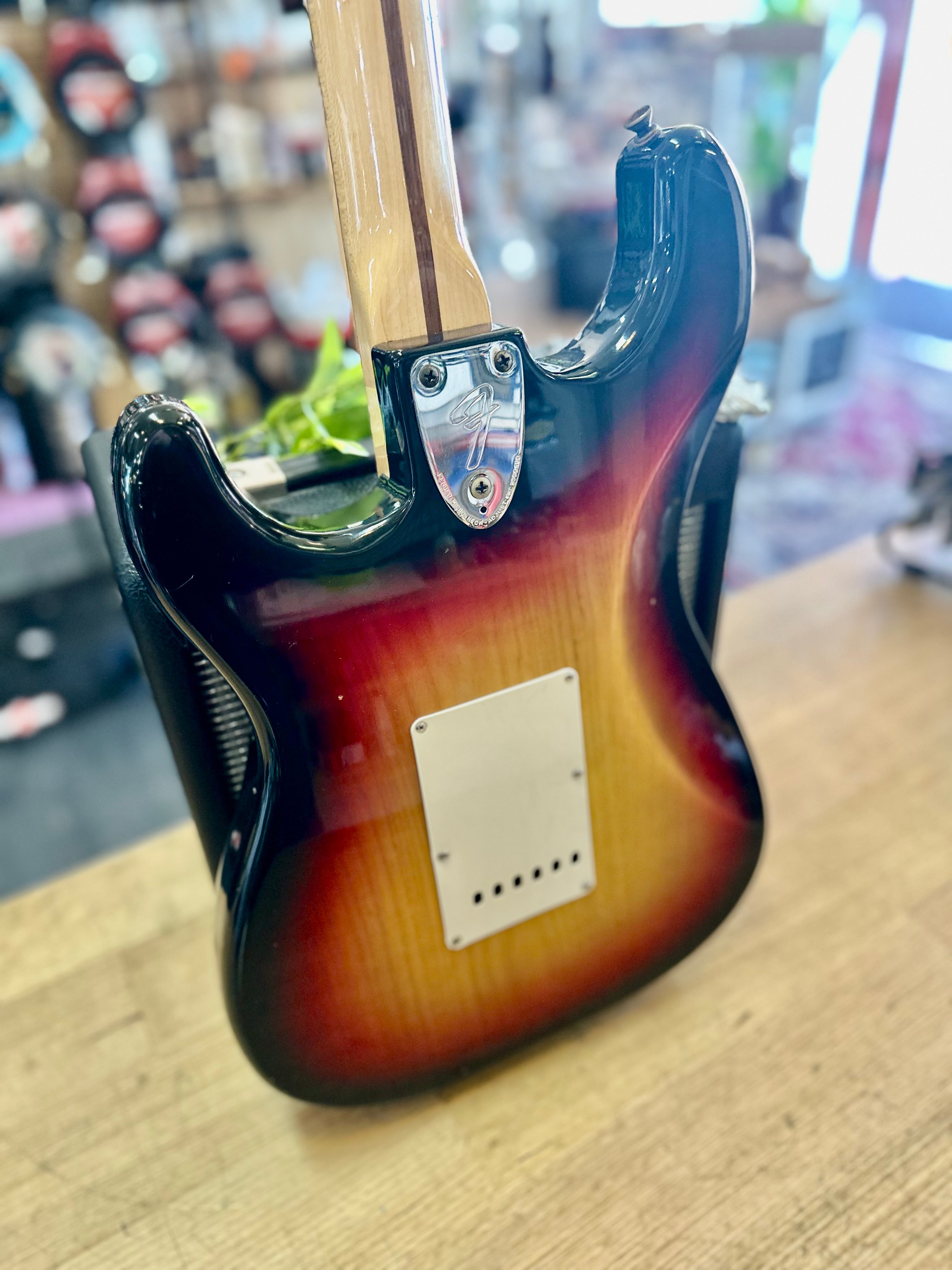 Fender | Stratocaster | 1976 | Sunburst | Vintage