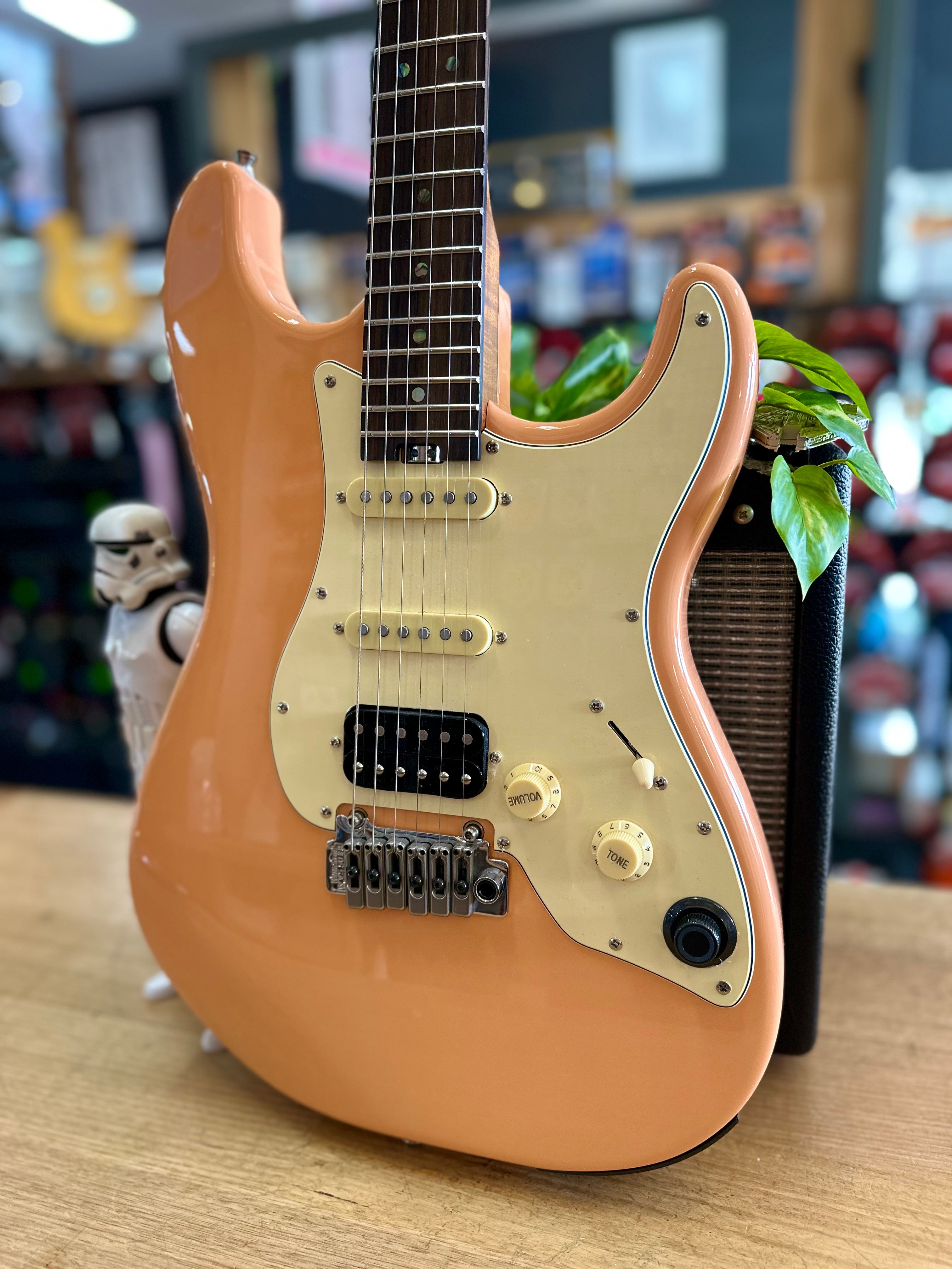 Mooer | GTRS 801 | Intelligent Guitar | Pre-Loved