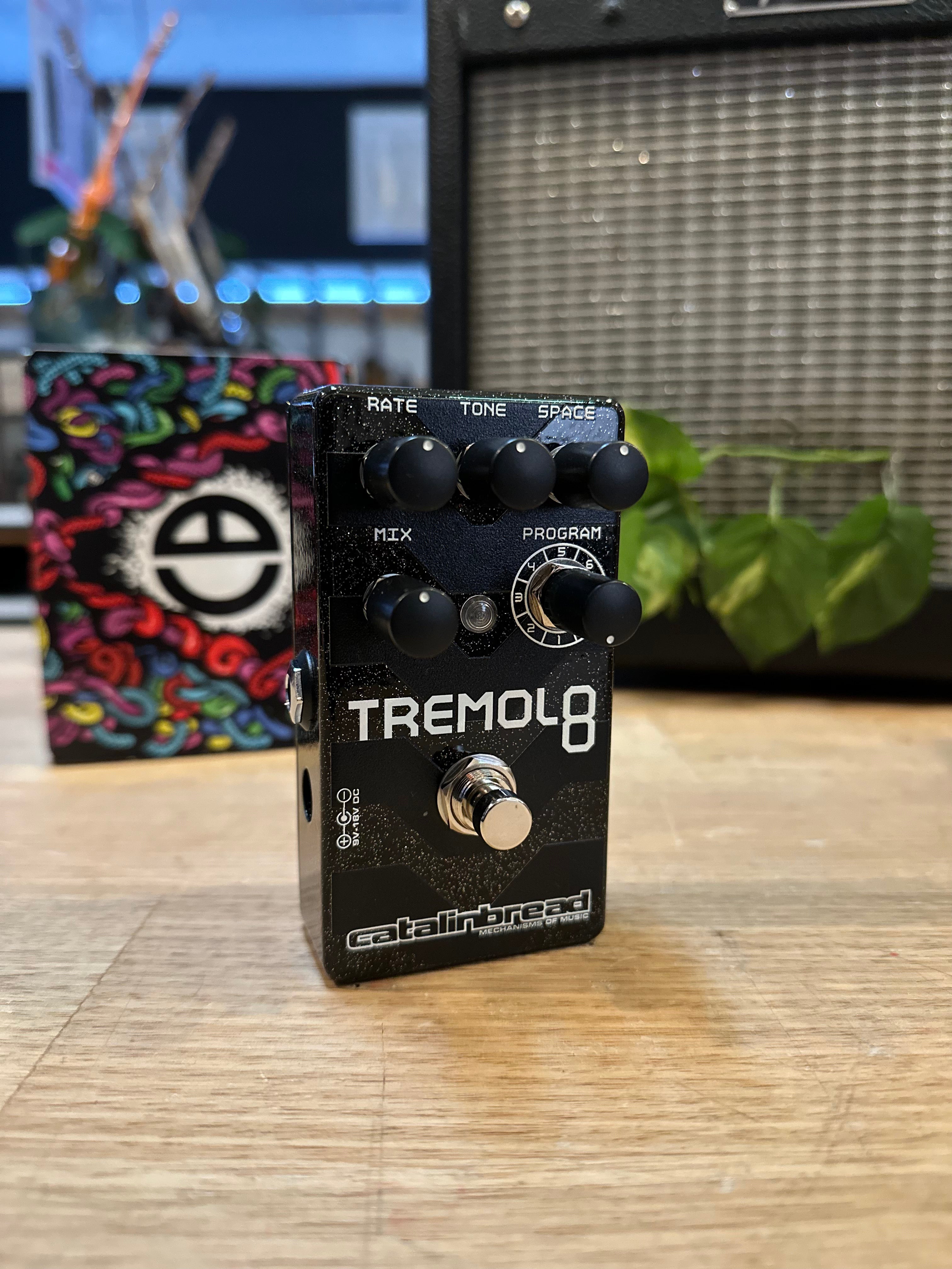 Catalinbread | Tremolo8 | Ex-Demo Pedals