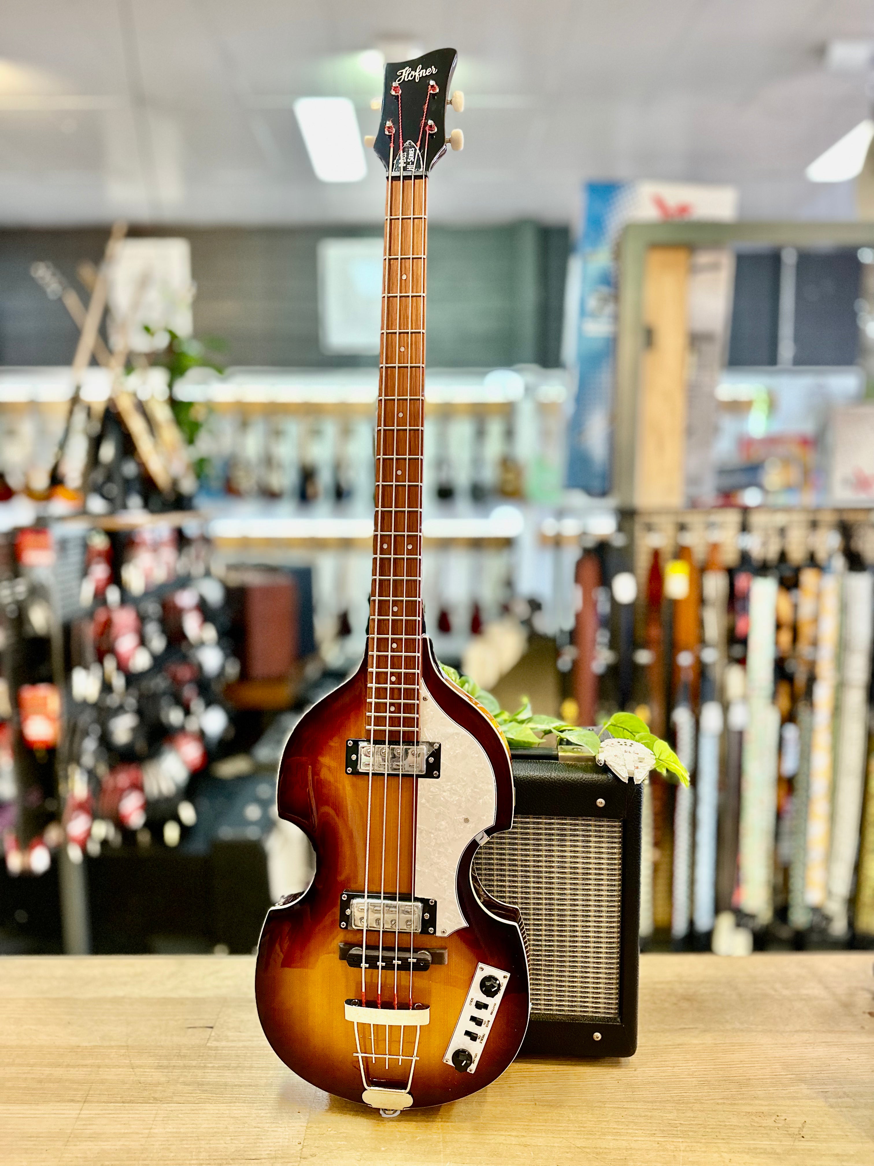 Höfner | Ignition Series | Violin Bass | Sunburst | With Hard Case