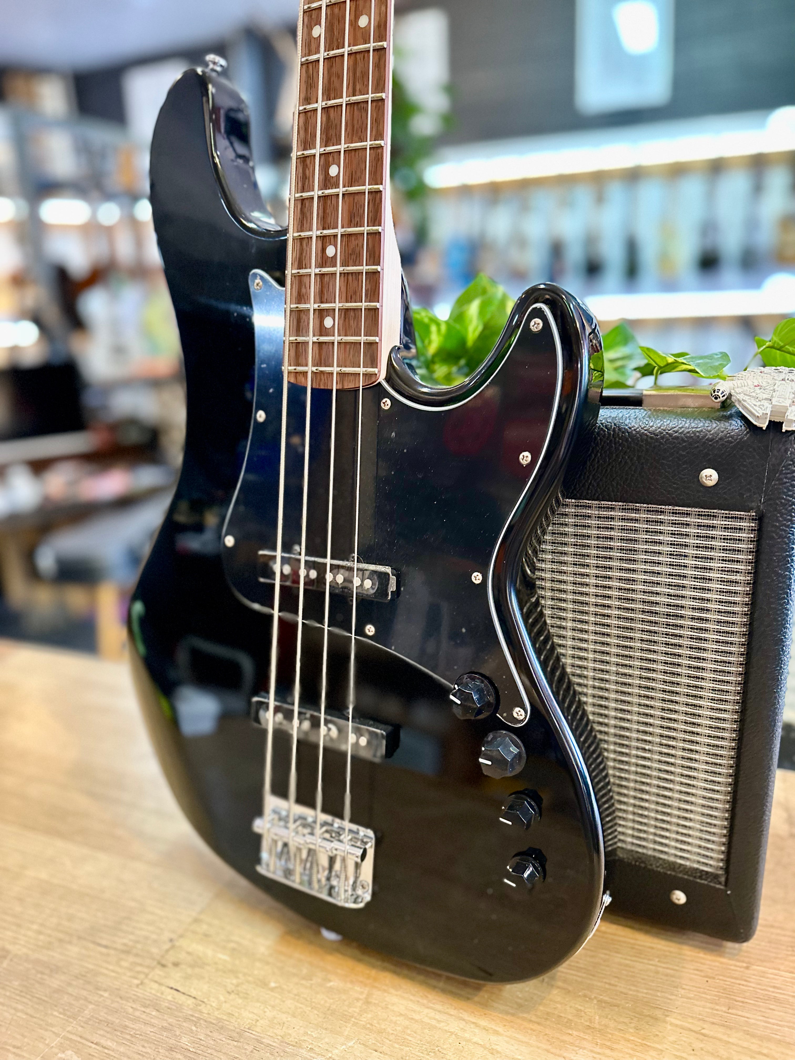 Cort | GB34JJ | GB Series | Gloss Black