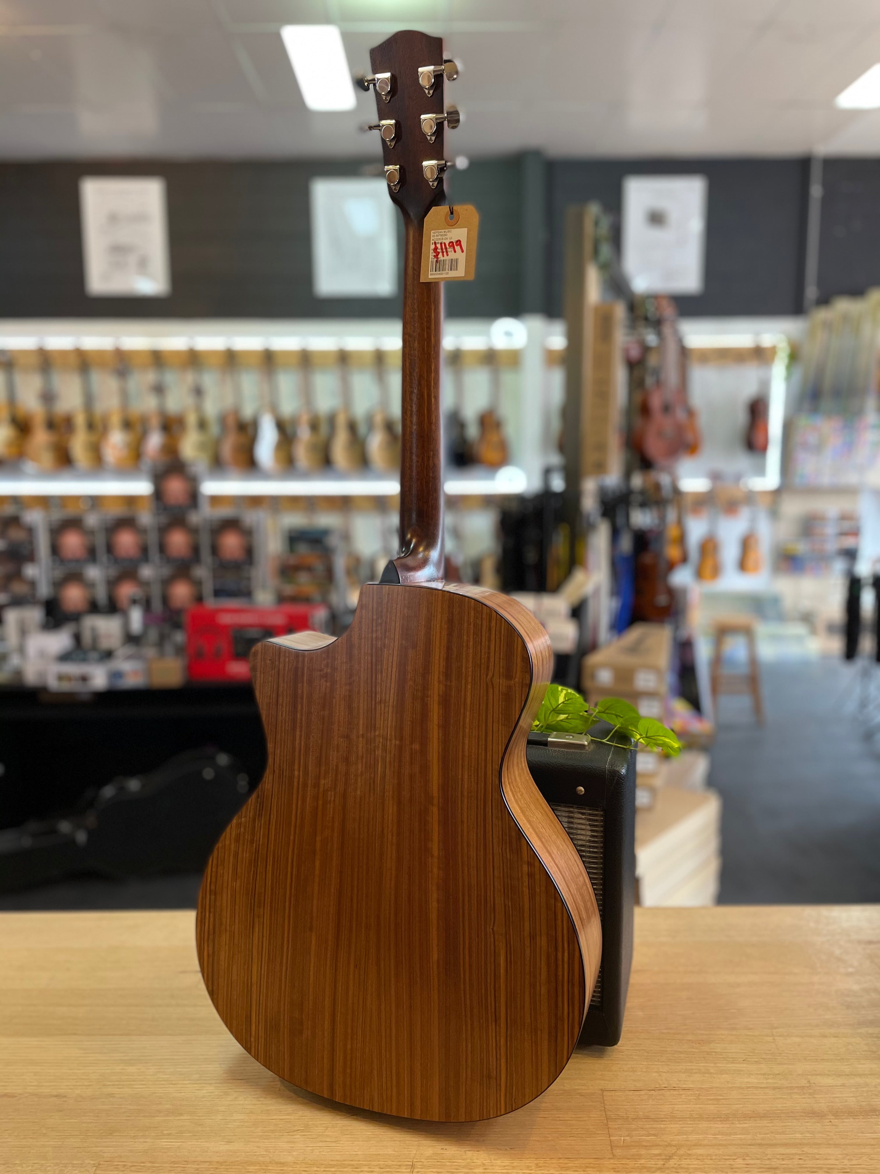 Eastman | AC222CE-OV | All Solid | Acoustic-Electric