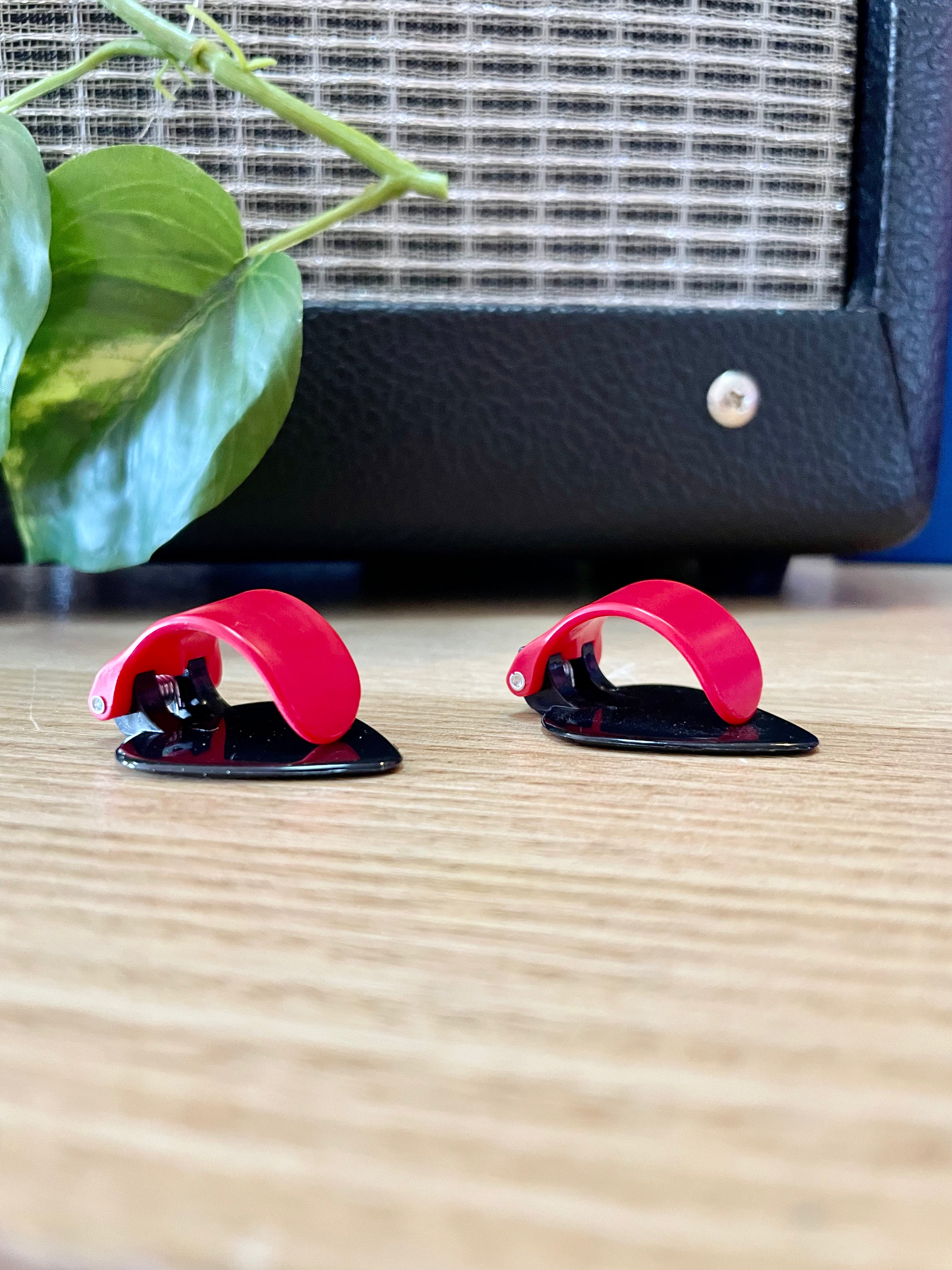 Black Mountain | Thumb Pick | 2-Pack | Red Heavy Gauge