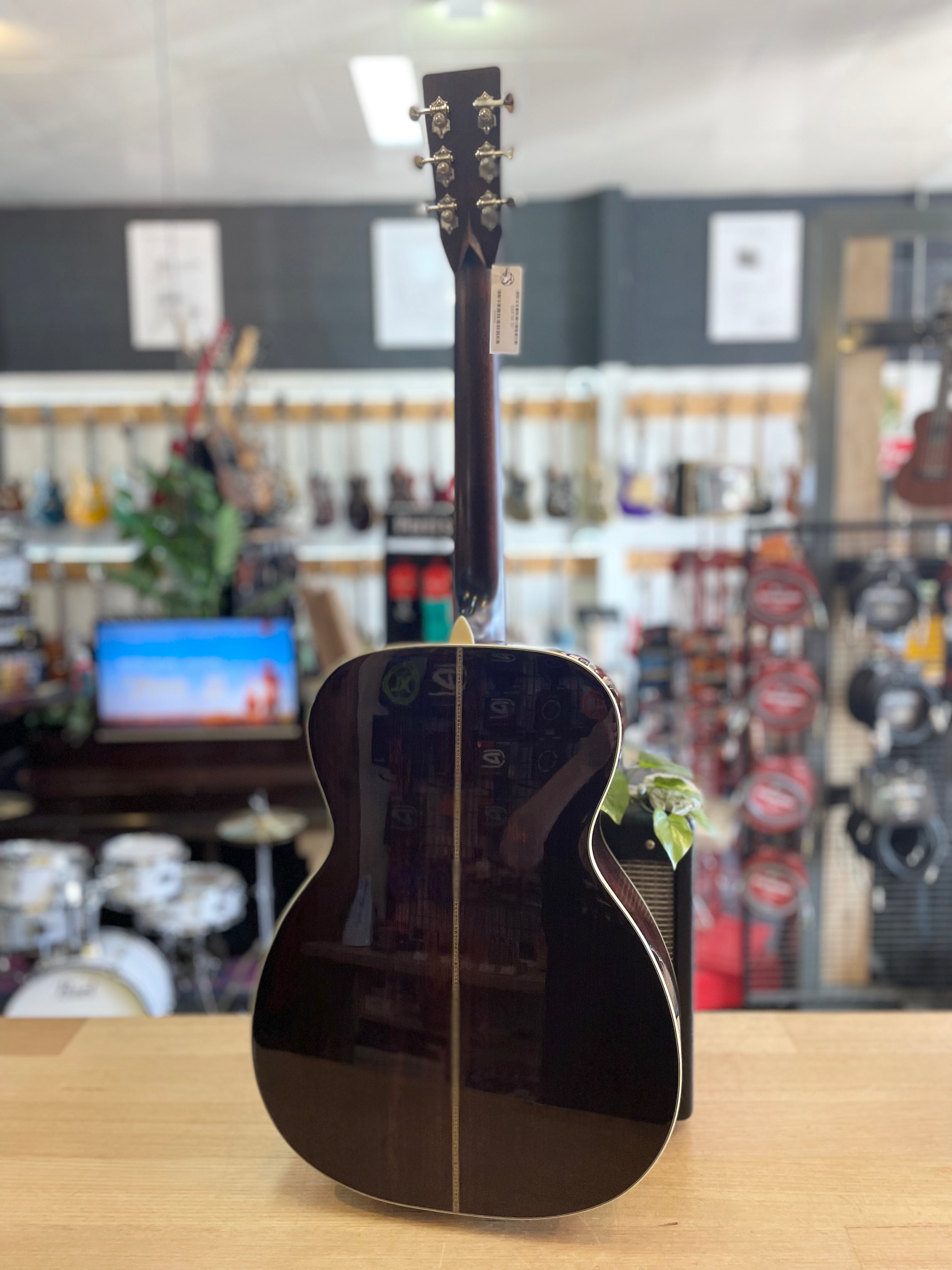 Eastman | E20OMTC | All Solid | thermo Cured Top | OM Body
