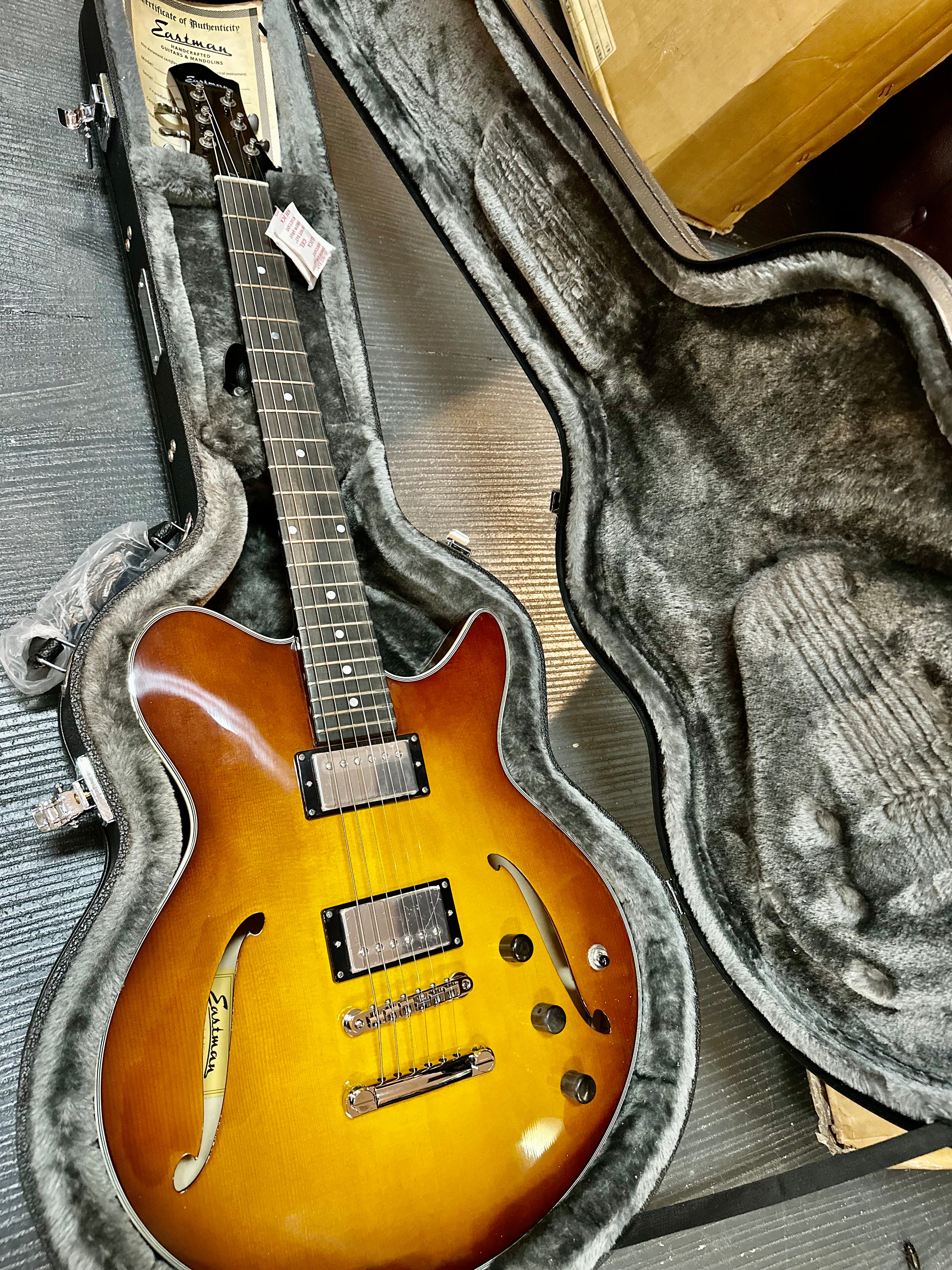 Eastman | Romeo | Hollowbody Electric | Goldburst