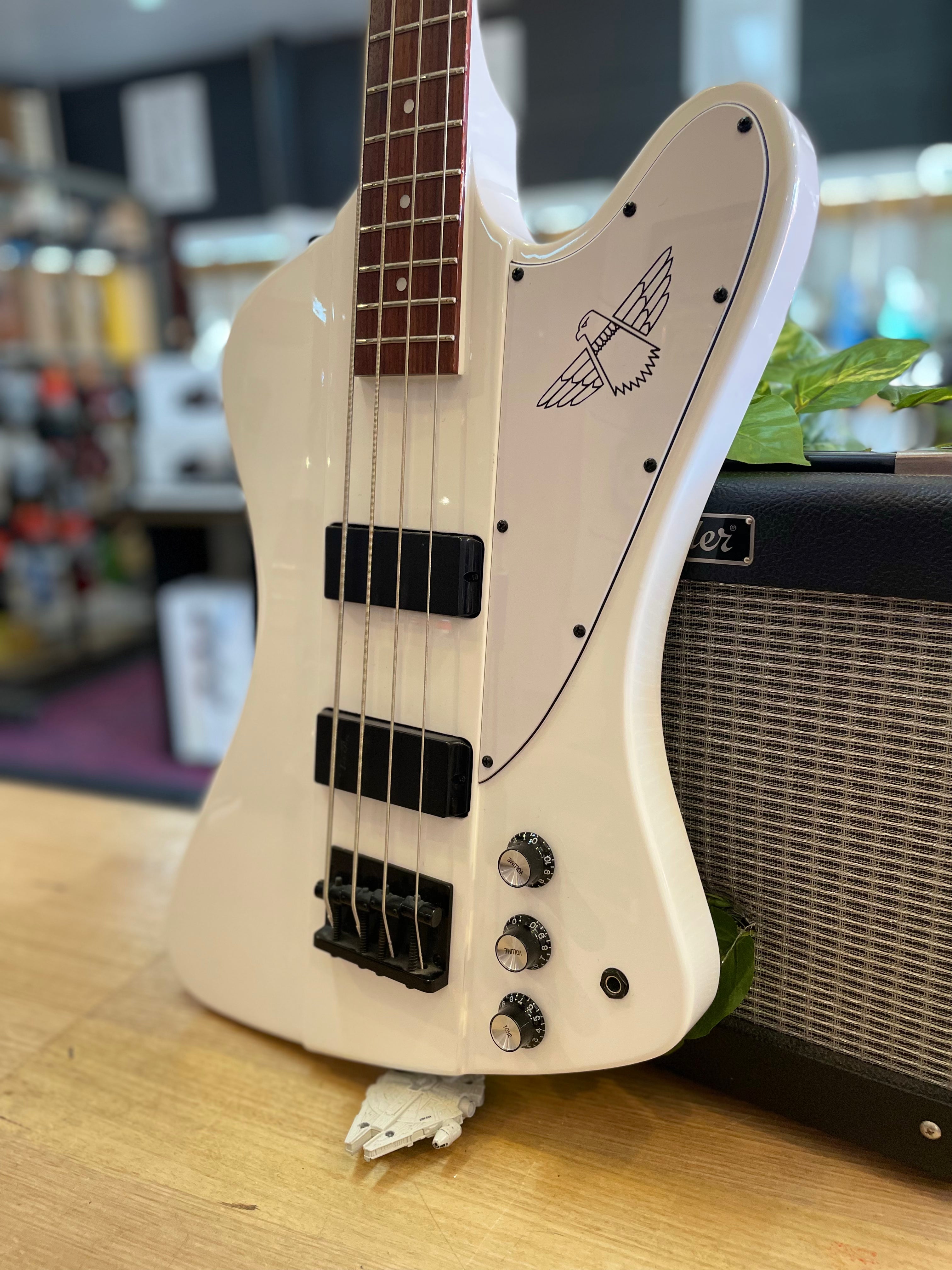 Tokai | TB-65 | Thunderbird Bass | Traditional | White