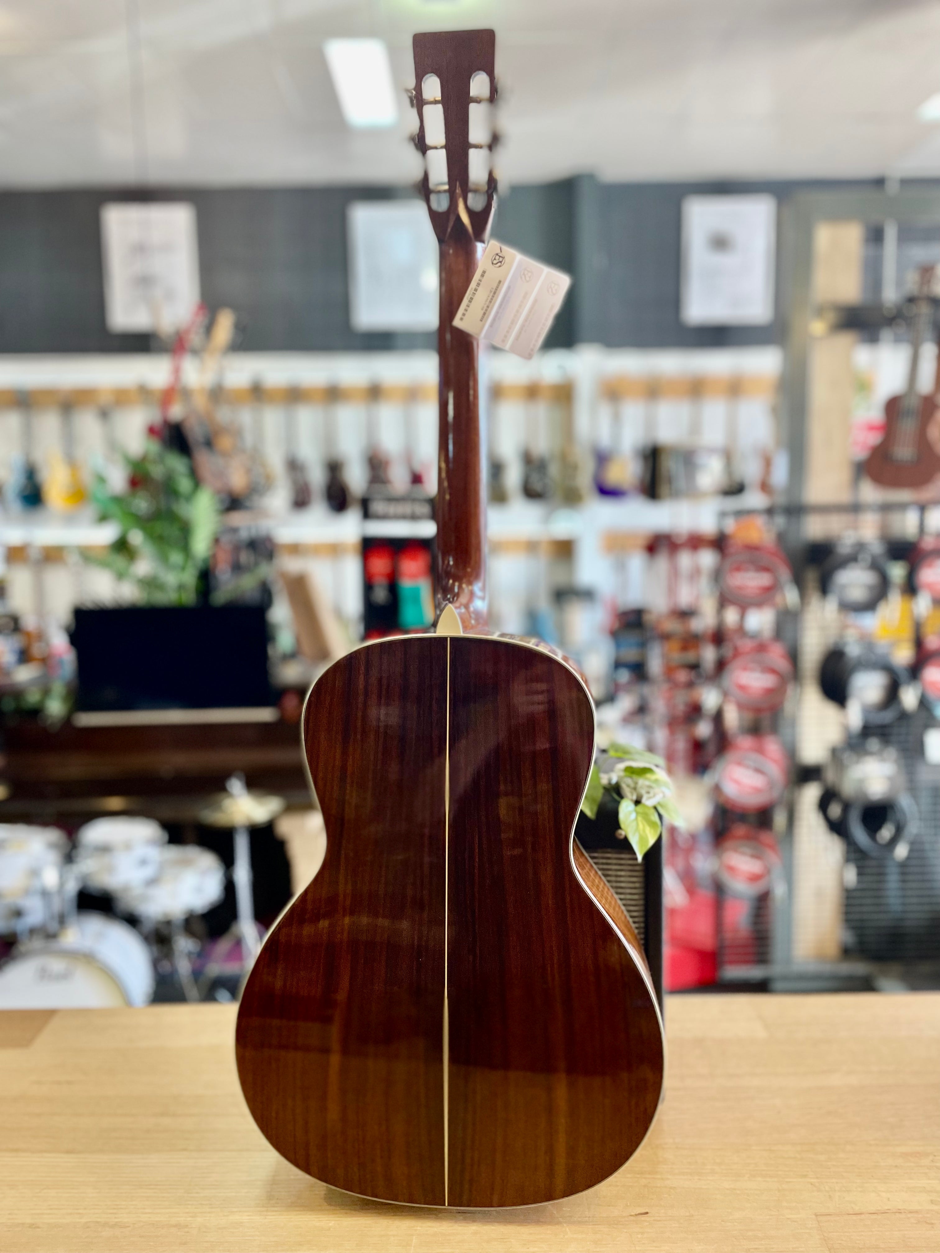 Eastman | E20OOSS/v | All Solid | Varnished | OO Body