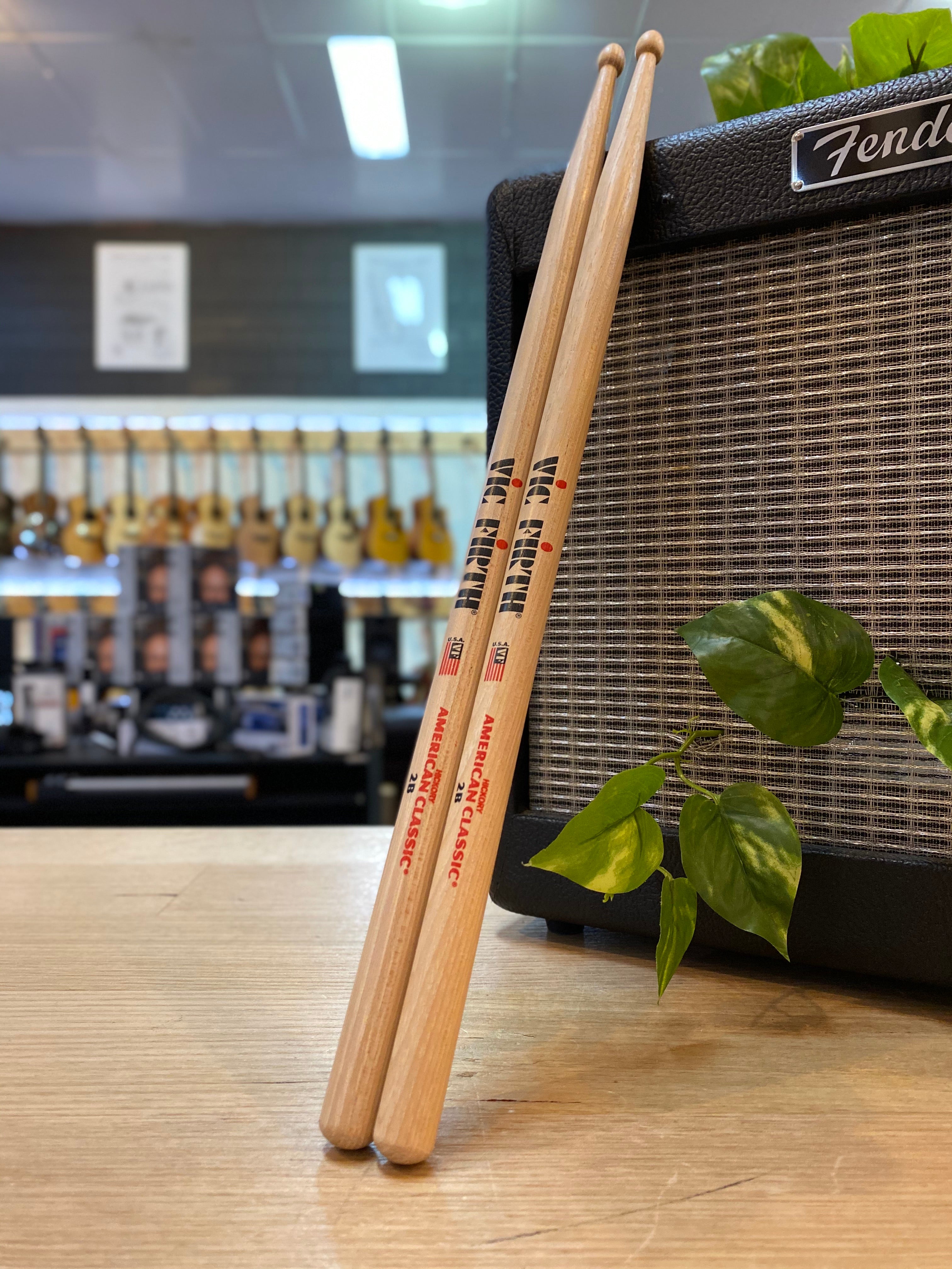 Vic Firth | 2B | Wood Tip | Drum Sticks