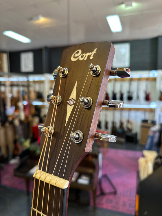 Cort | MR500E | Solid Top | Cutaway | with Pickup