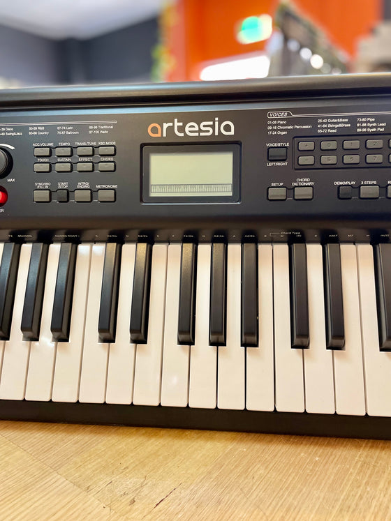 Artesia | MA-88 | 61 Key | Touch Sensitive | Keyboard | with Headphones